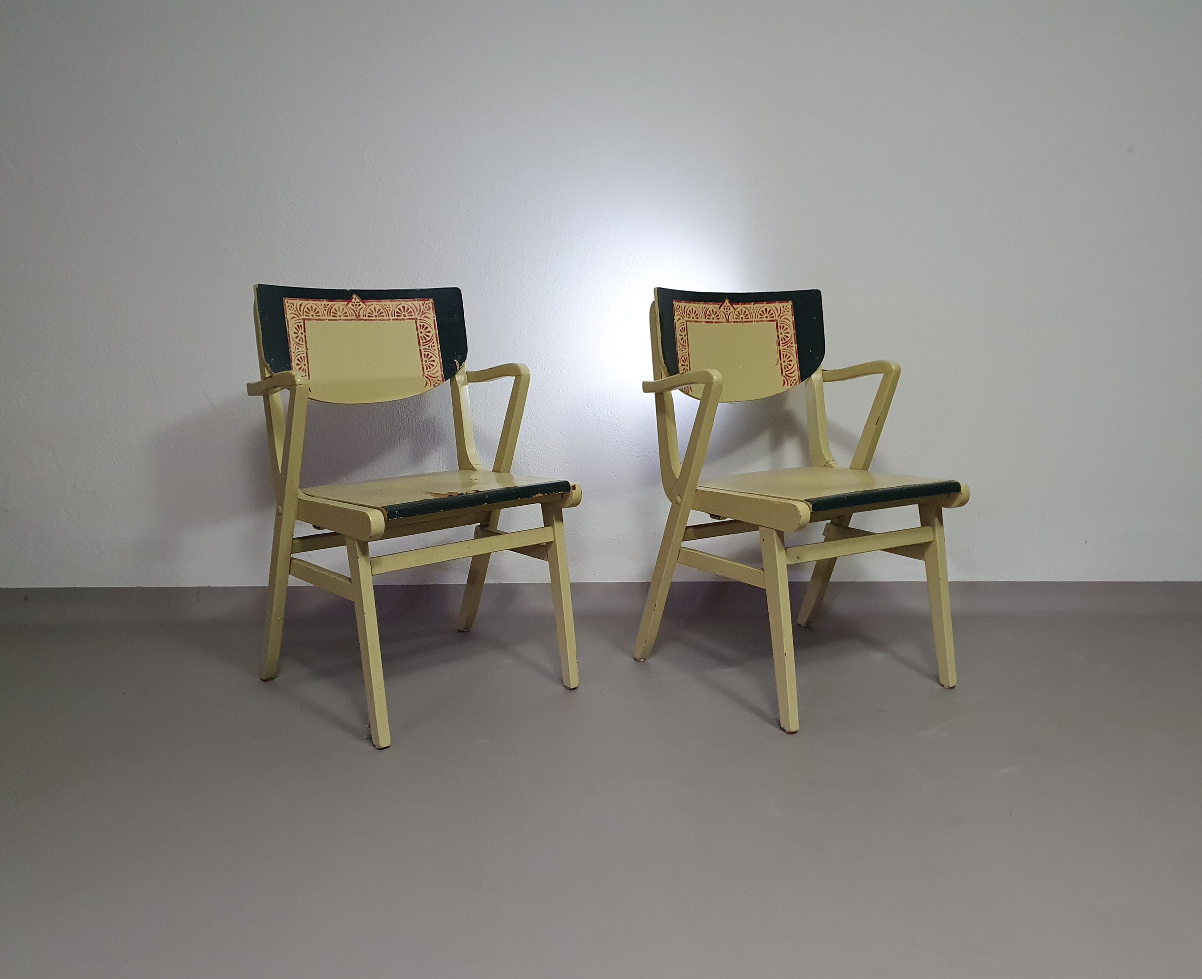 Set of Mid Century decorated coupling chairs 50s