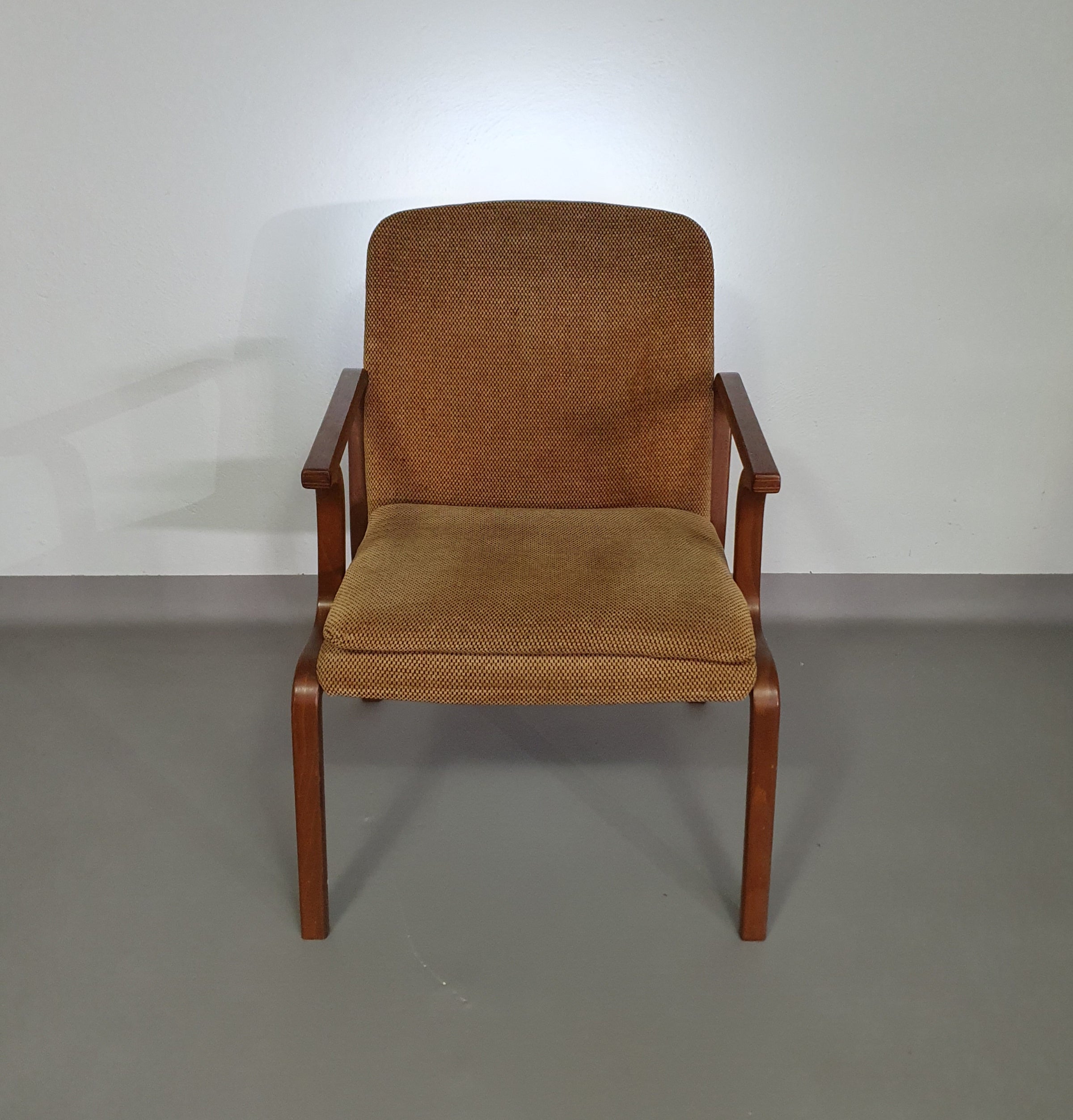 4 x Bejaardenstoel / Marlies / Gerard Geytenbeek for AZS