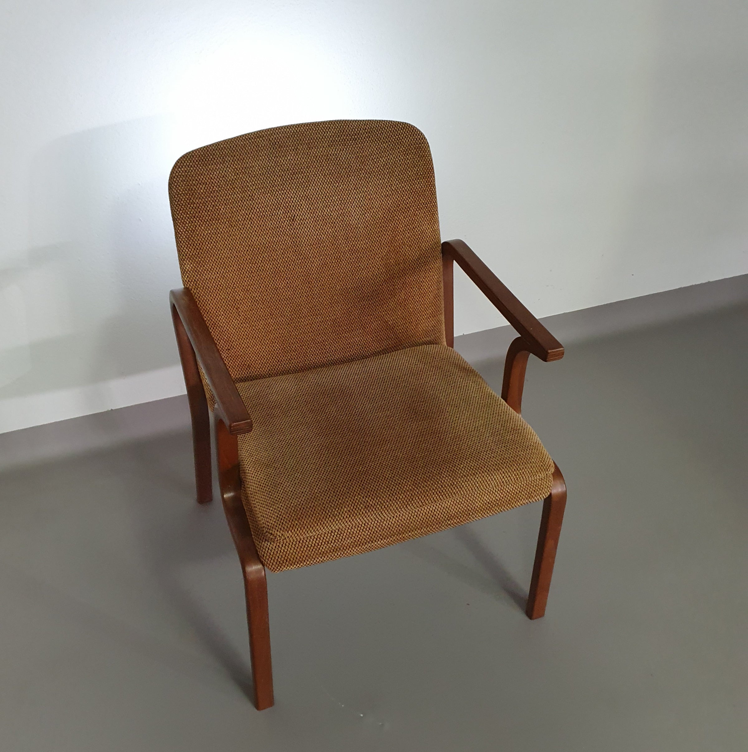 4 x Bejaardenstoel / Marlies / Gerard Geytenbeek for AZS