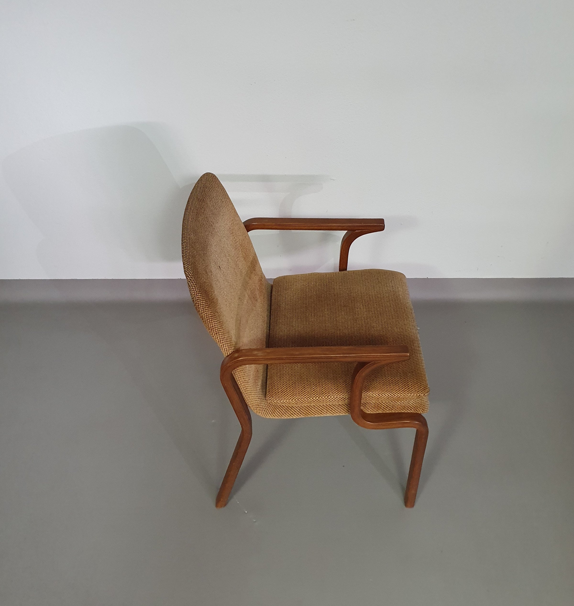 4 x Bejaardenstoel / Marlies / Gerard Geytenbeek for AZS