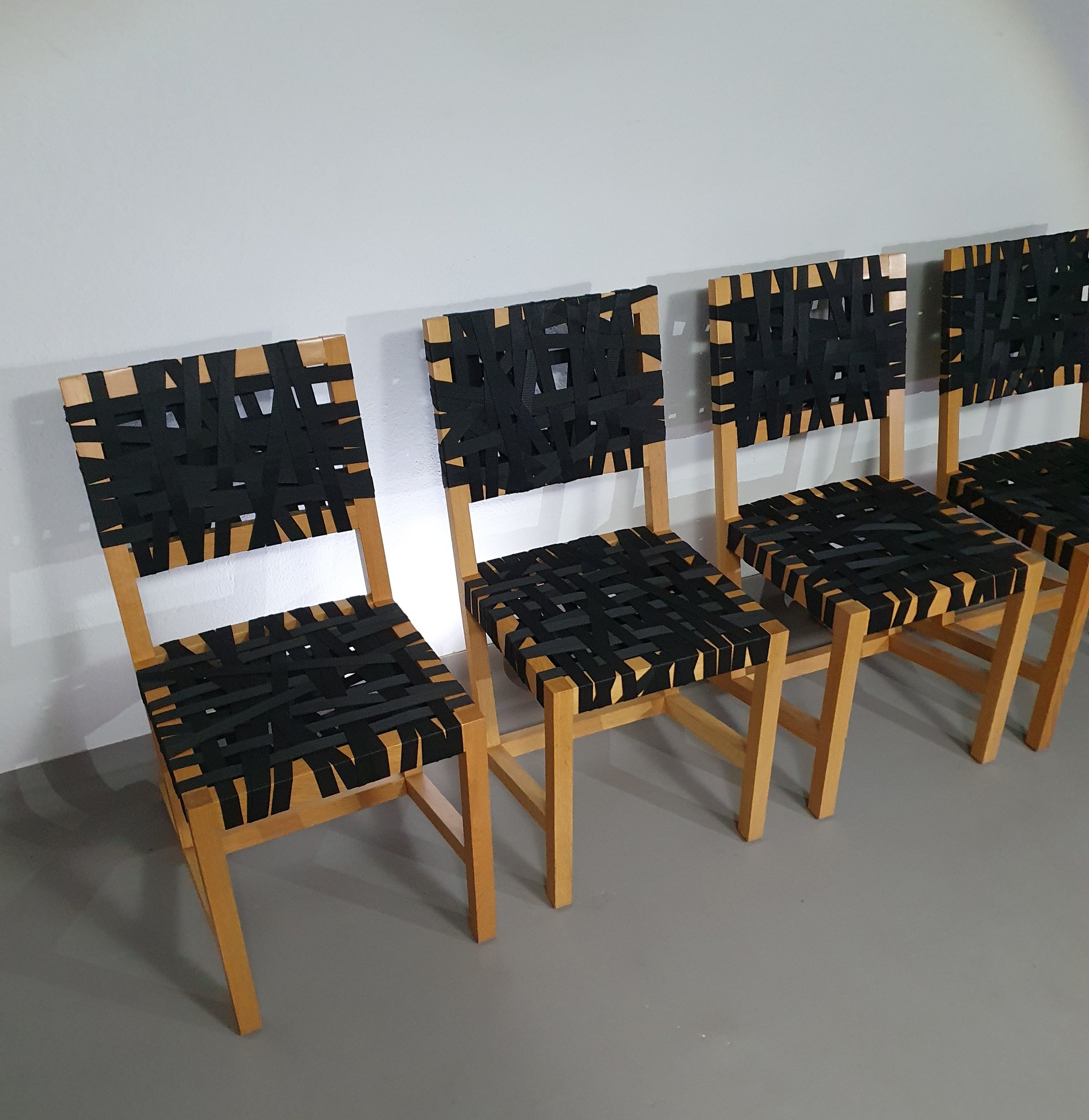4 x Gispen Richard Hutten designed this chair in 2004 for the Grand Cafe of the Gemeente Museum in The Hague.