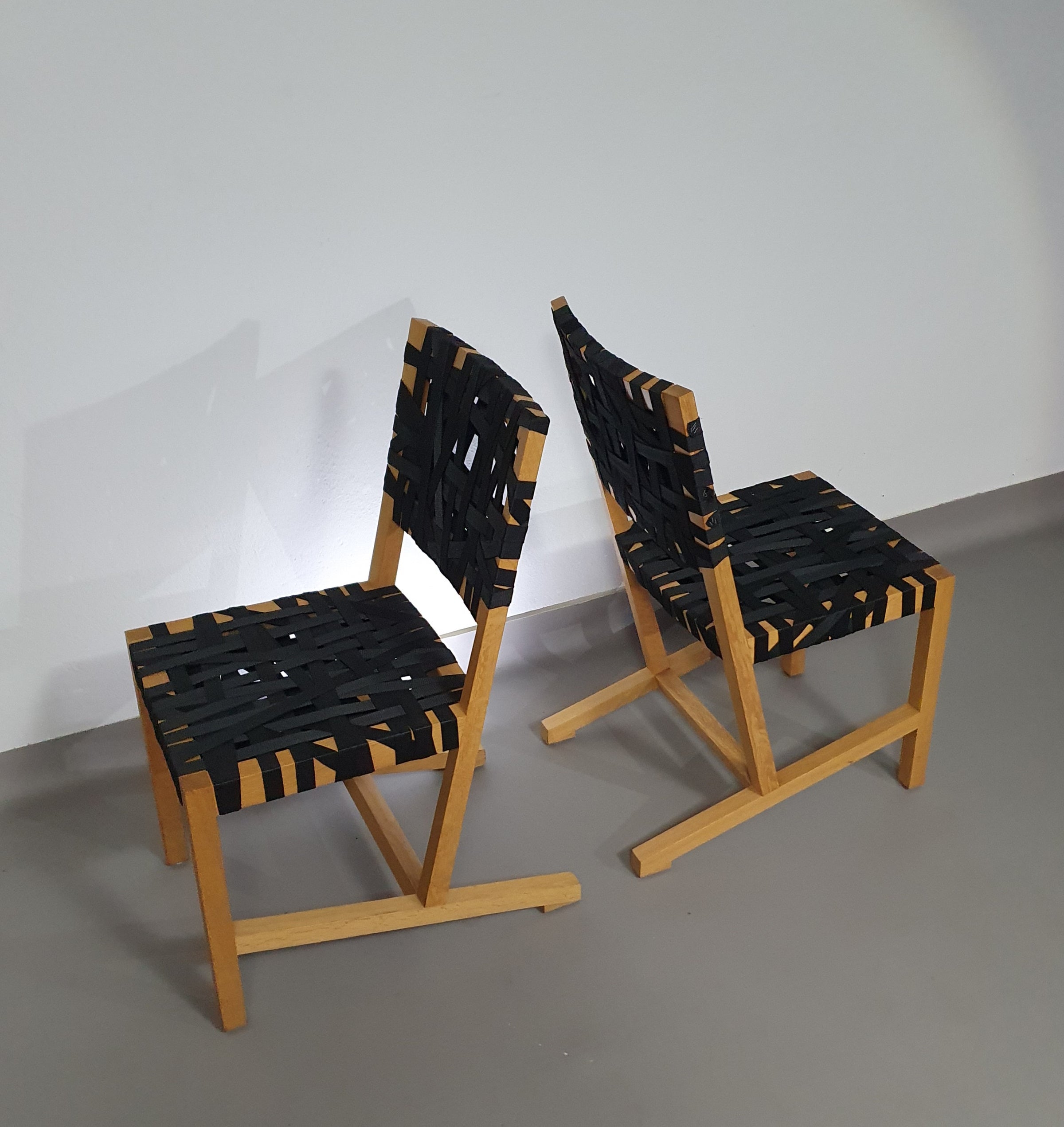 4 x Gispen Richard Hutten designed this chair in 2004 for the Grand Cafe of the Gemeente Museum in The Hague.