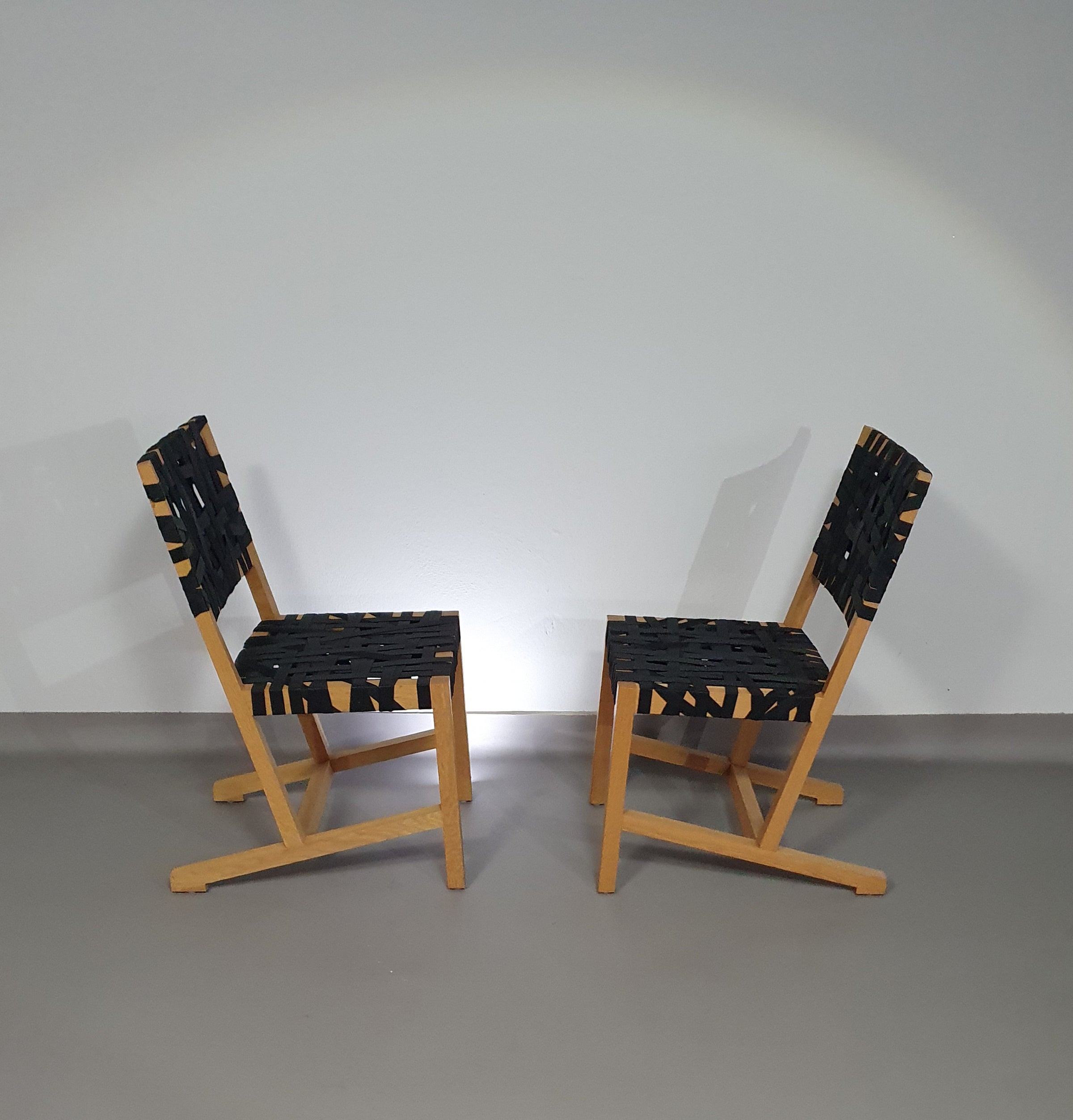 4 x Gispen Richard Hutten designed this chair in 2004 for the Grand Cafe of the Gemeente Museum in The Hague.