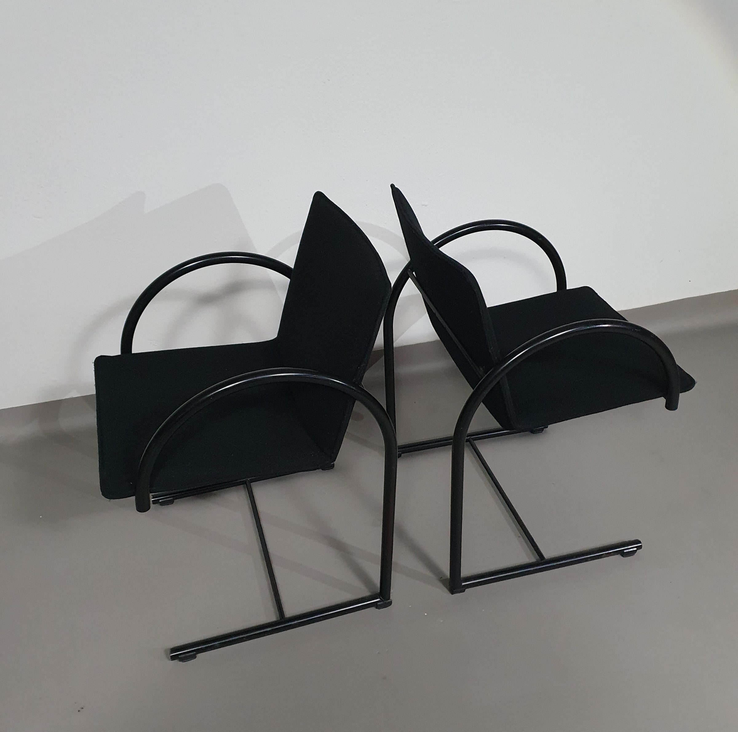 CIRKEL FAMSTOELEN VAN PIERRE MAZAIRAC &amp; KAREL BOONZAAIJER VOOR METAFORM 1980S