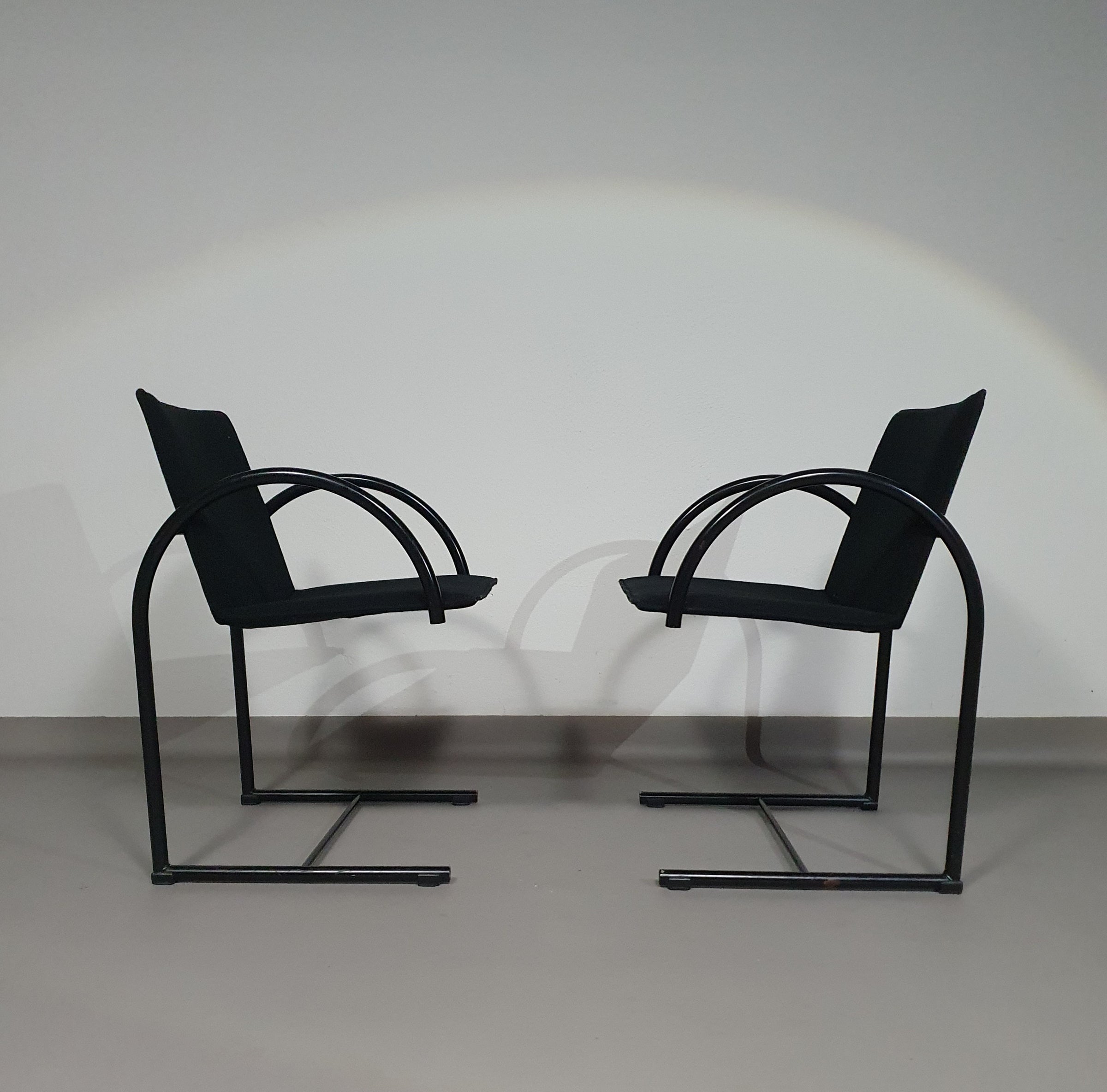 CIRKEL FAMSTOELEN VAN PIERRE MAZAIRAC &amp; KAREL BOONZAAIJER VOOR METAFORM 1980S