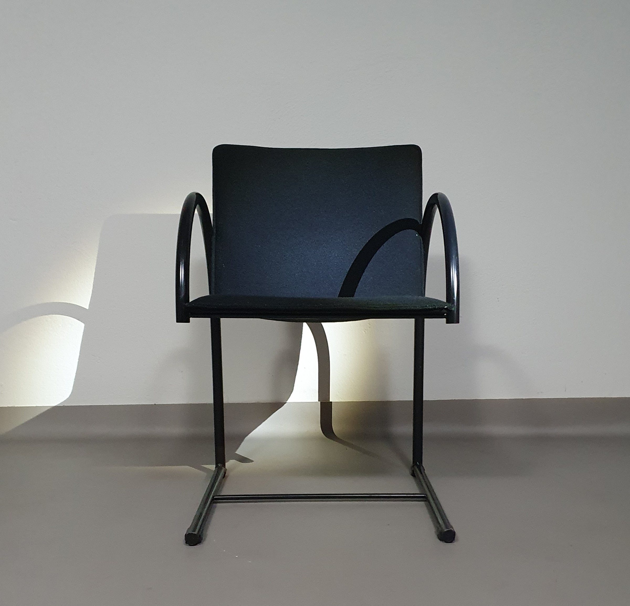 CIRKEL FAMSTOELEN VAN PIERRE MAZAIRAC &amp; KAREL BOONZAAIJER VOOR METAFORM 1980S