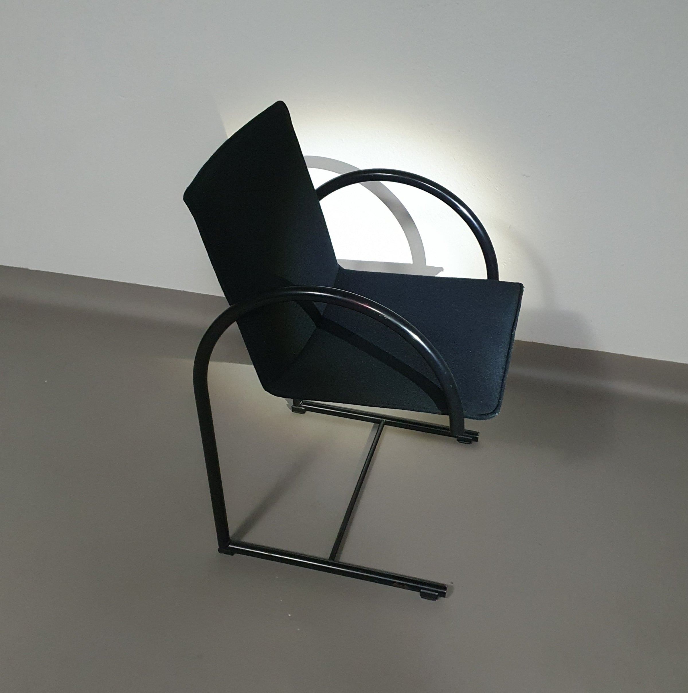 CIRKEL FAMSTOELEN VAN PIERRE MAZAIRAC &amp; KAREL BOONZAAIJER VOOR METAFORM 1980S