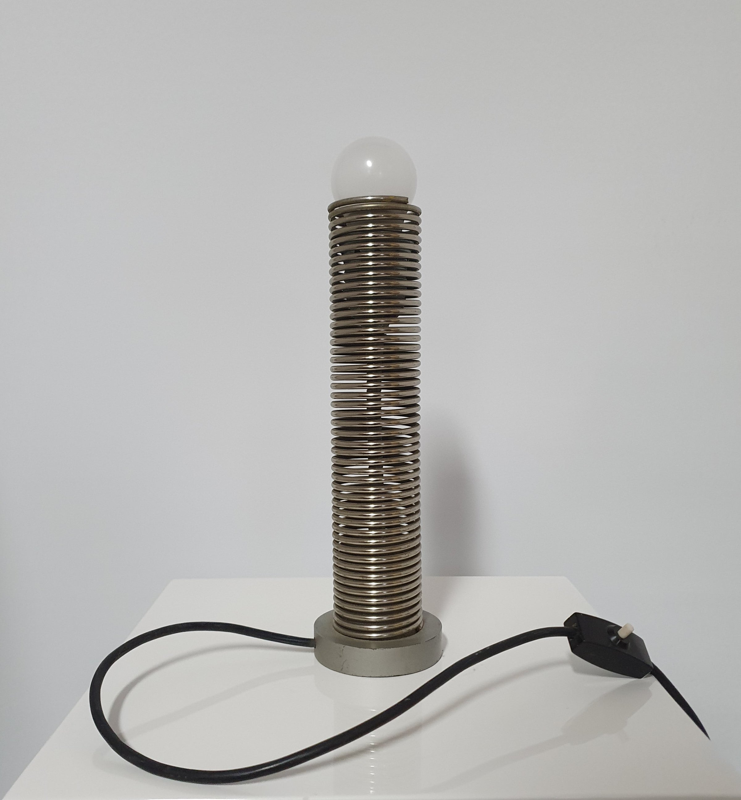 Spring adjustable table lamp 1970's