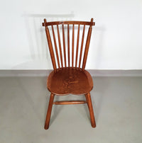 De Ster Geldermalsen Spindle Back dining chair 6 x in solid Oak. With a small carved decoration in the back rest.
1960s