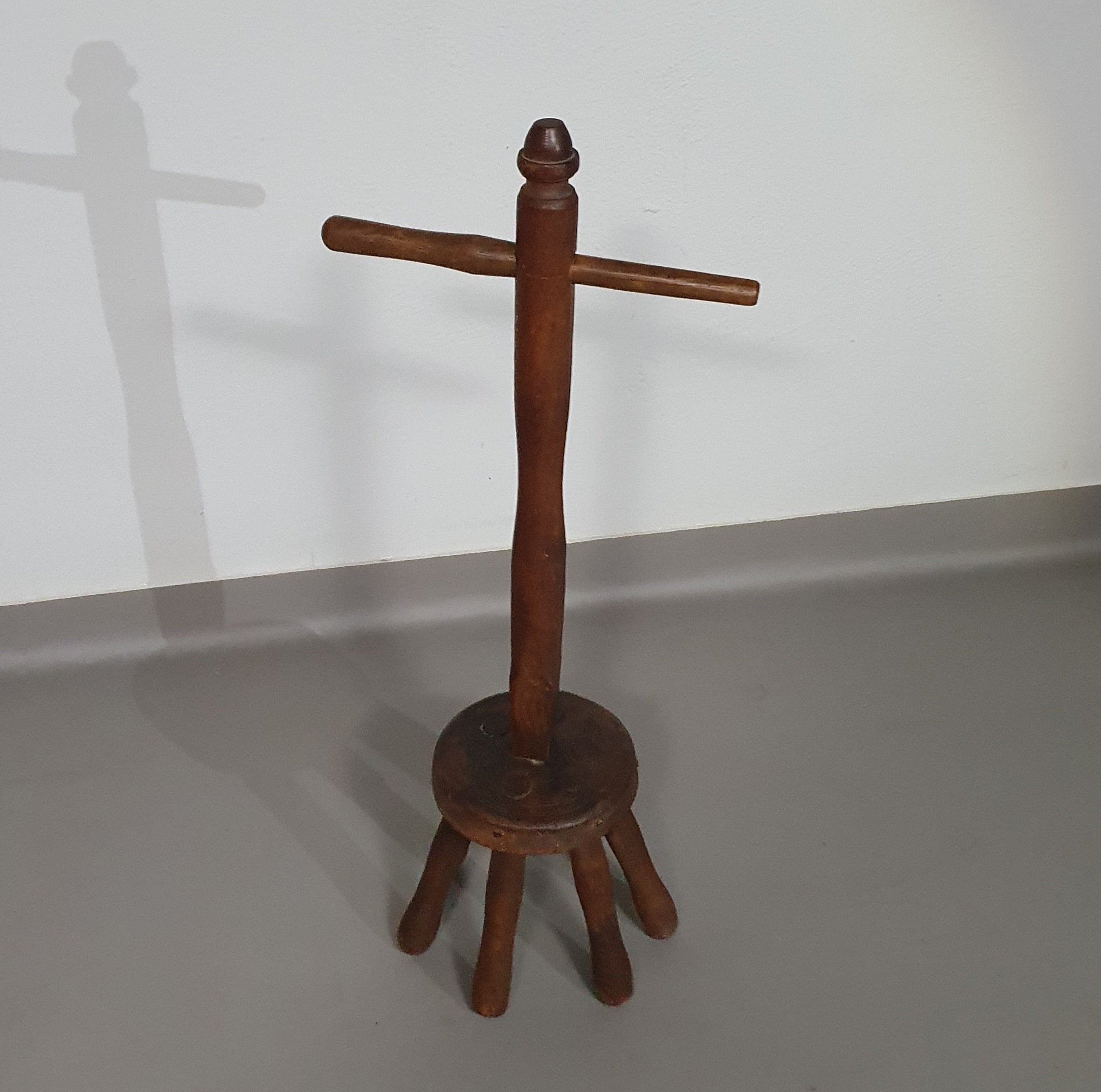 Washing Dolly, Victorian, Original
Height 90 cm
Width handle 36 cm