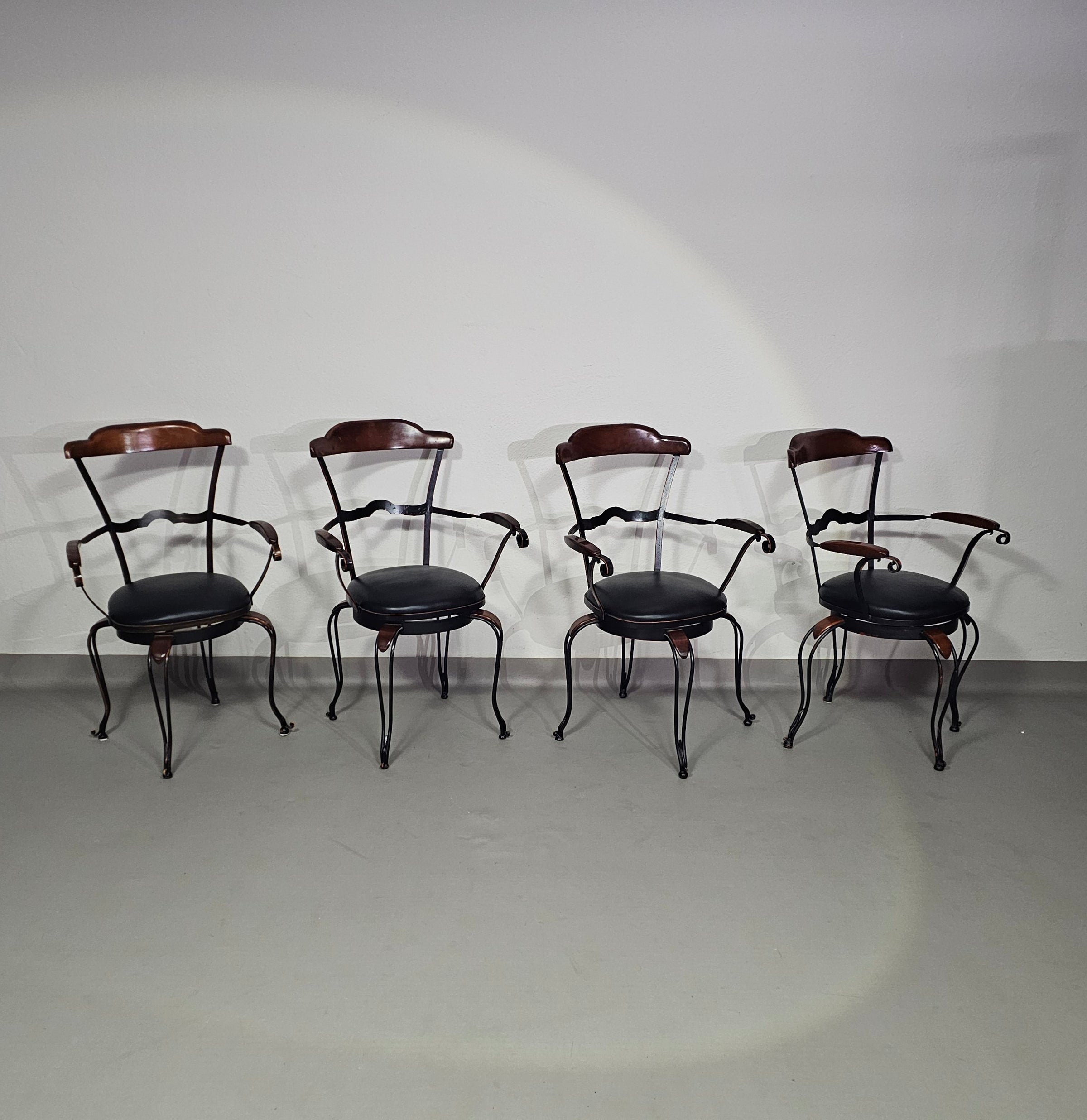 4 x Italian / Stella Del Mo ile / Postmodern / turnable / wrought iron dining chairs / leather seats