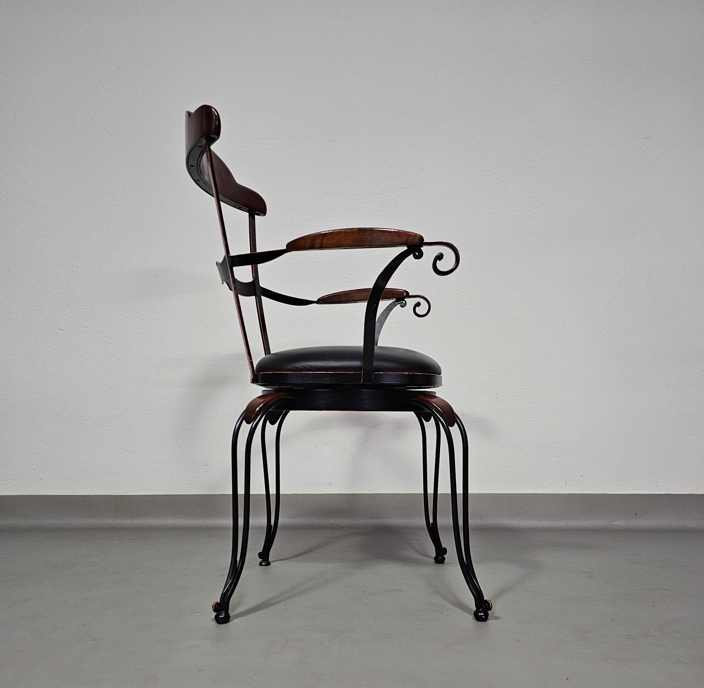 4 x Italian / Stella Del Mo ile / Postmodern / turnable / wrought iron dining chairs / leather seats