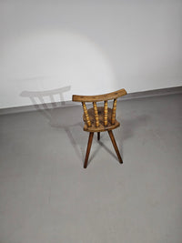 Beautiful old farmers tripod chair for decorative use.
