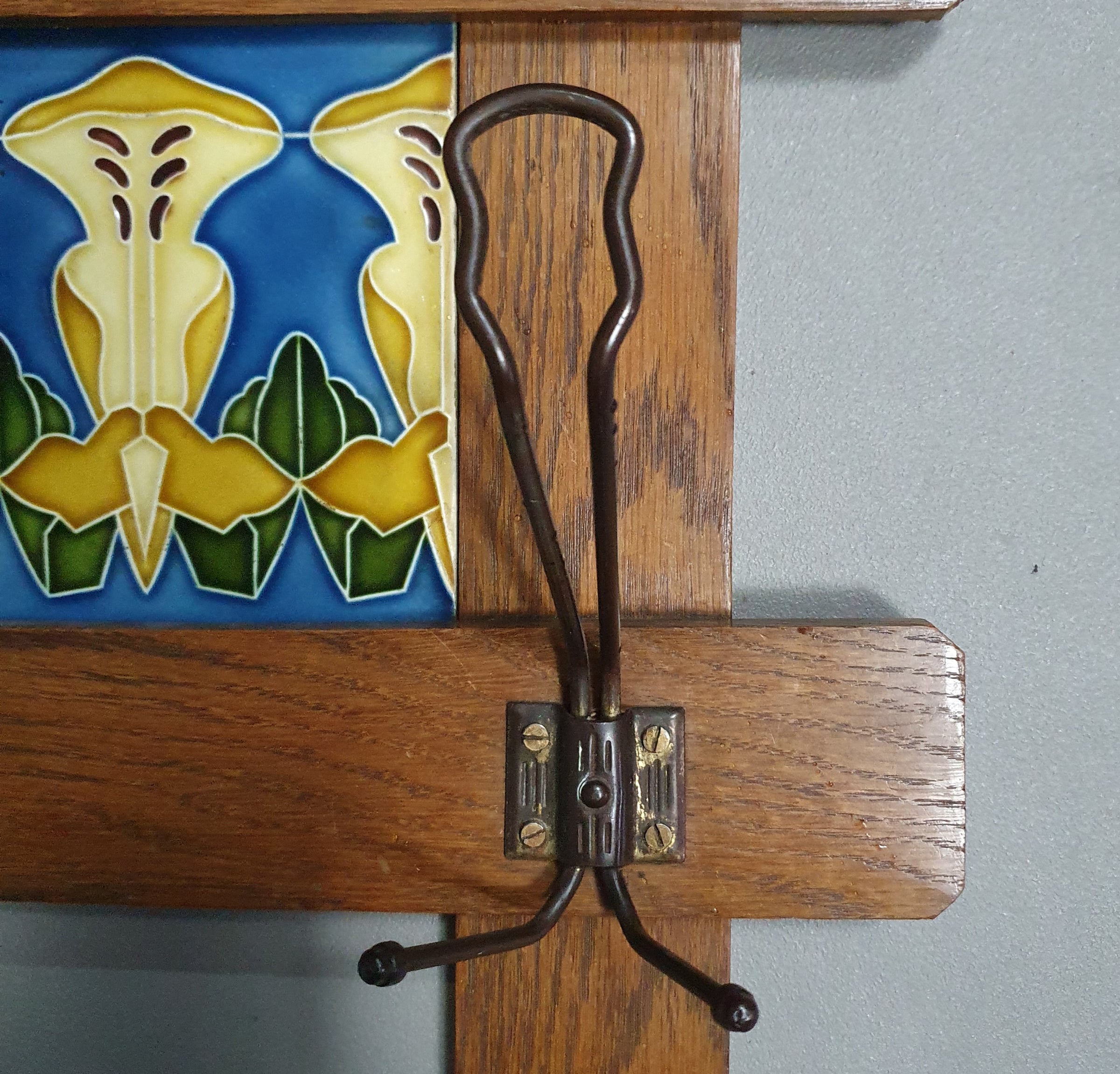 Art Nouveau wall coat rack with Tiles by Meissen / Germany
