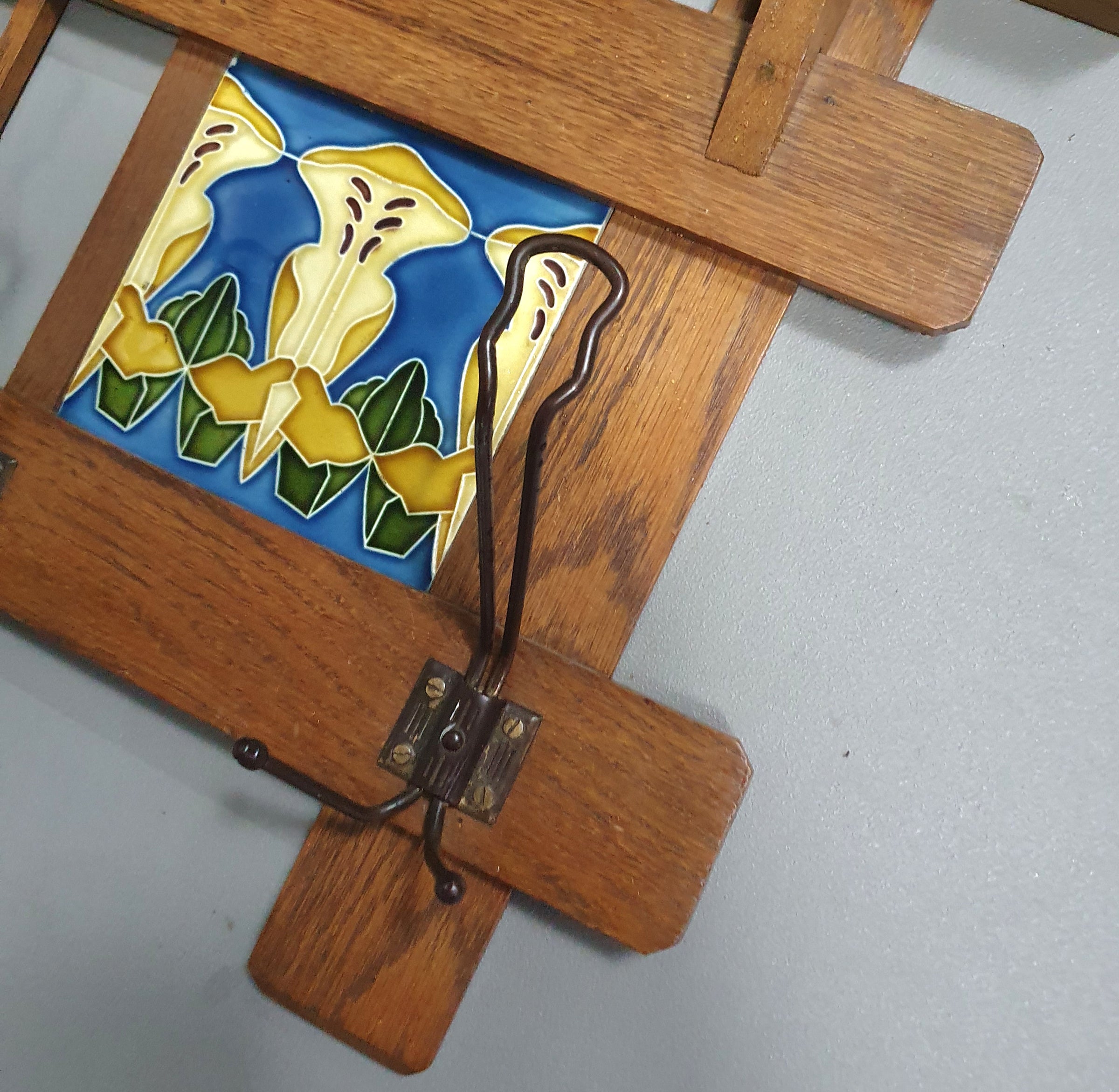 Art Nouveau wall coat rack with Tiles by Meissen / Germany