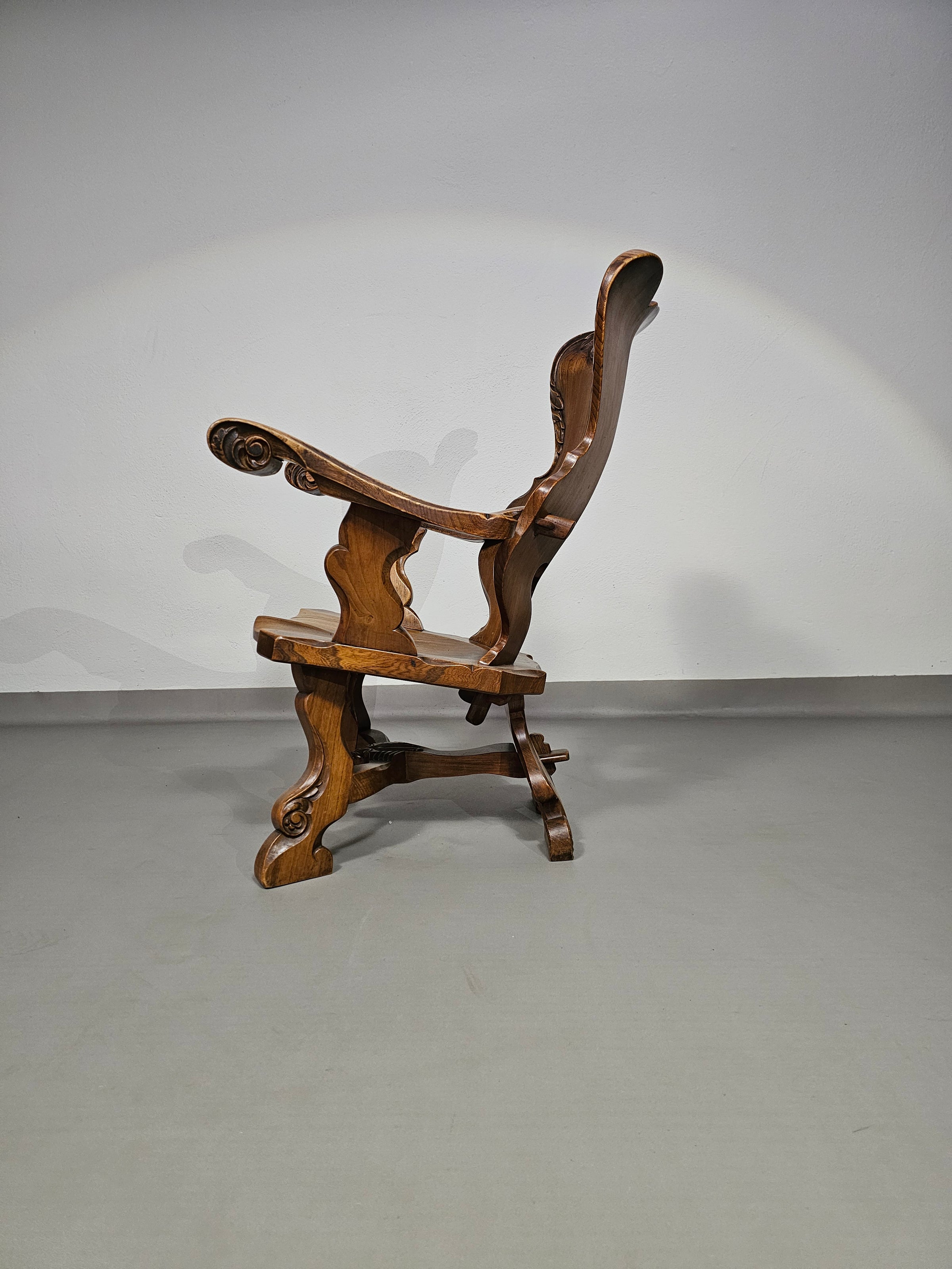 4 x grote eikenhouten klauwfauteuils jaren 60
 70x70x90cm