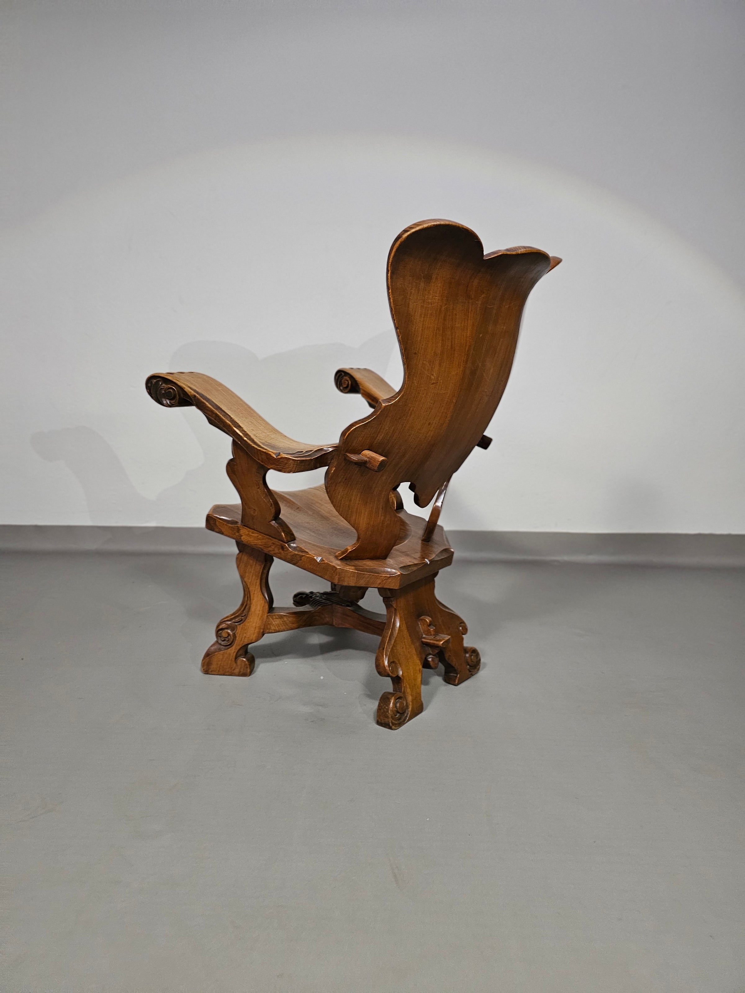 4 x grote eikenhouten klauwfauteuils jaren 60
 70x70x90cm