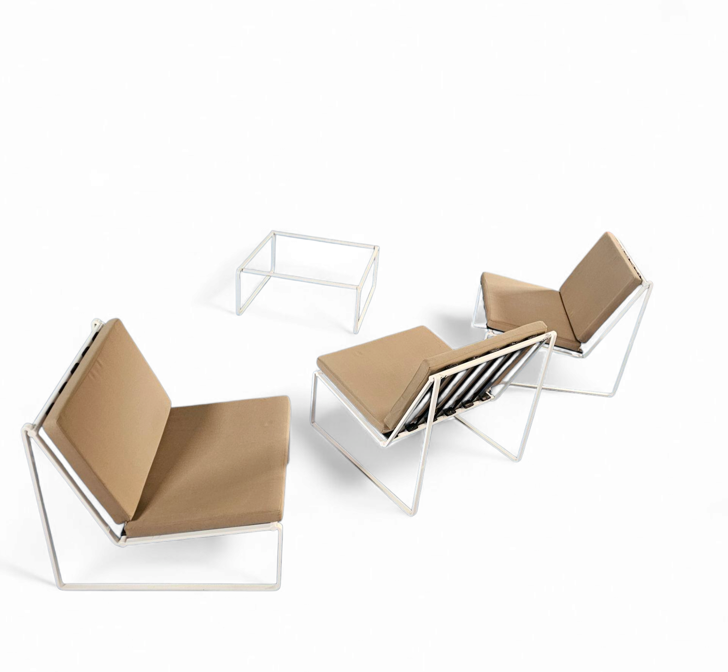 Kho Liang Ie 024 set lounge chairs / coffee table /Artifort 1962 / inside - outside use