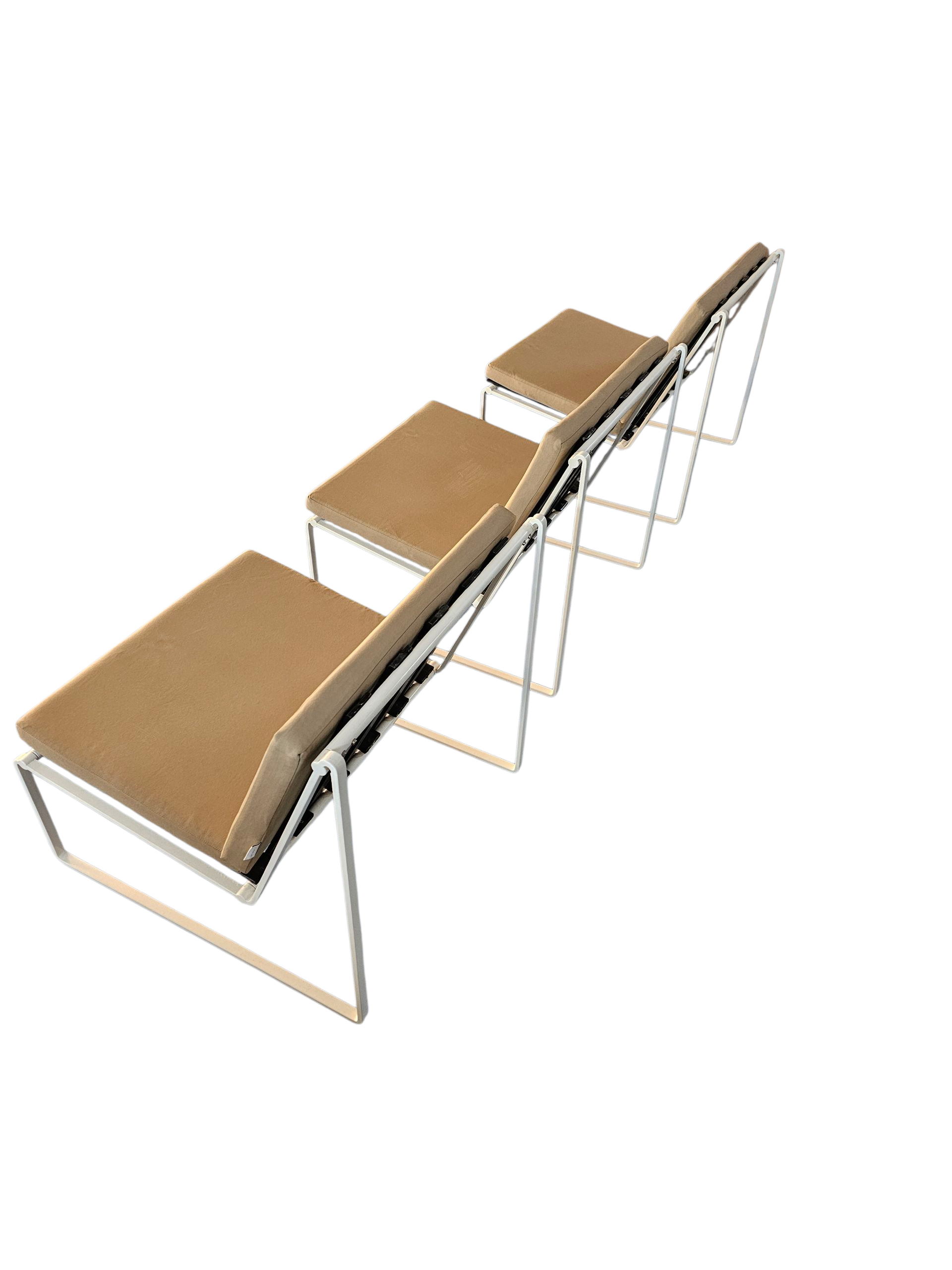 Kho Liang Ie 024 set lounge chairs / coffee table /Artifort 1962 / inside - outside use