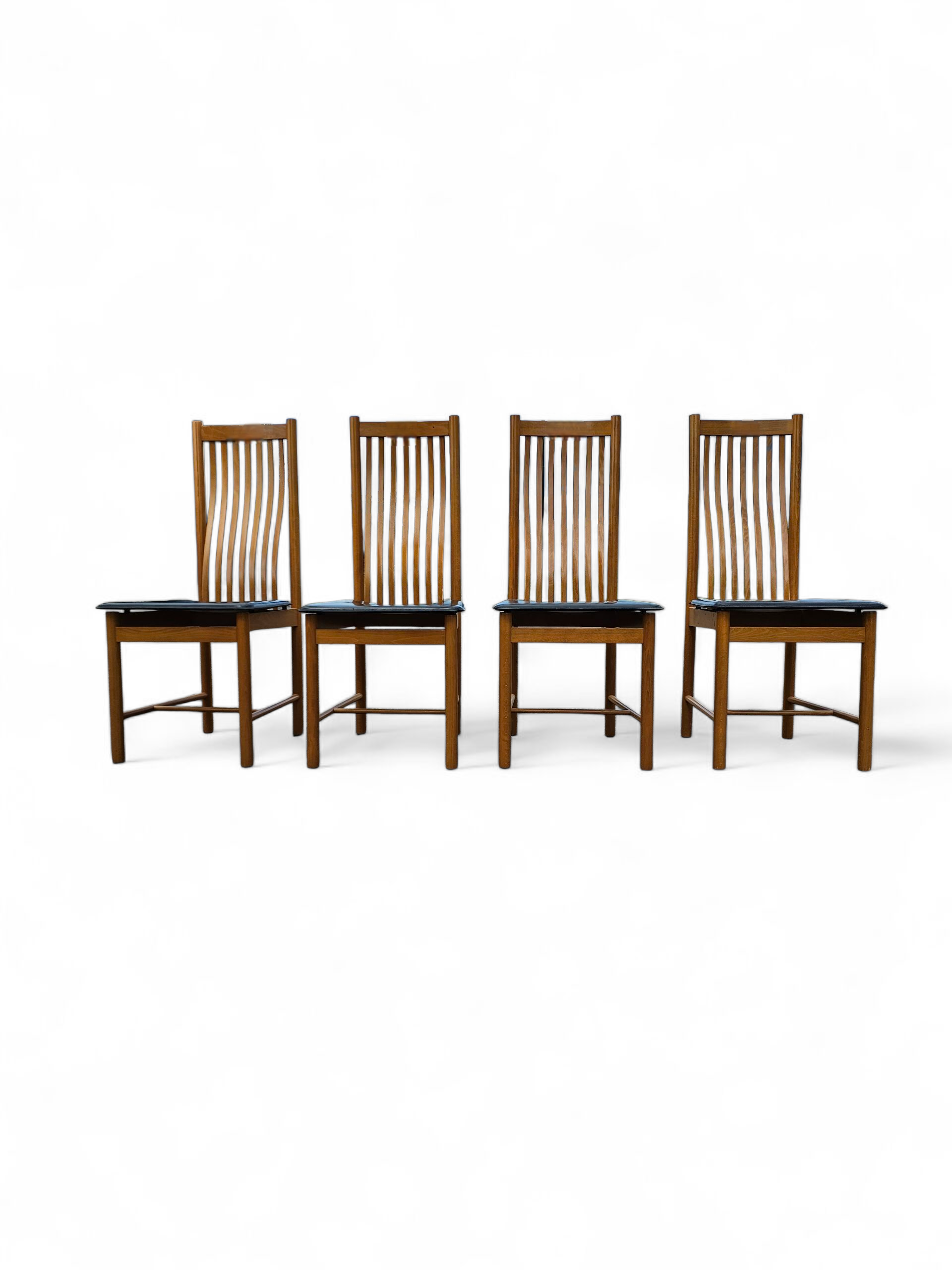 4 x  Bros Nova chairs / leather seats