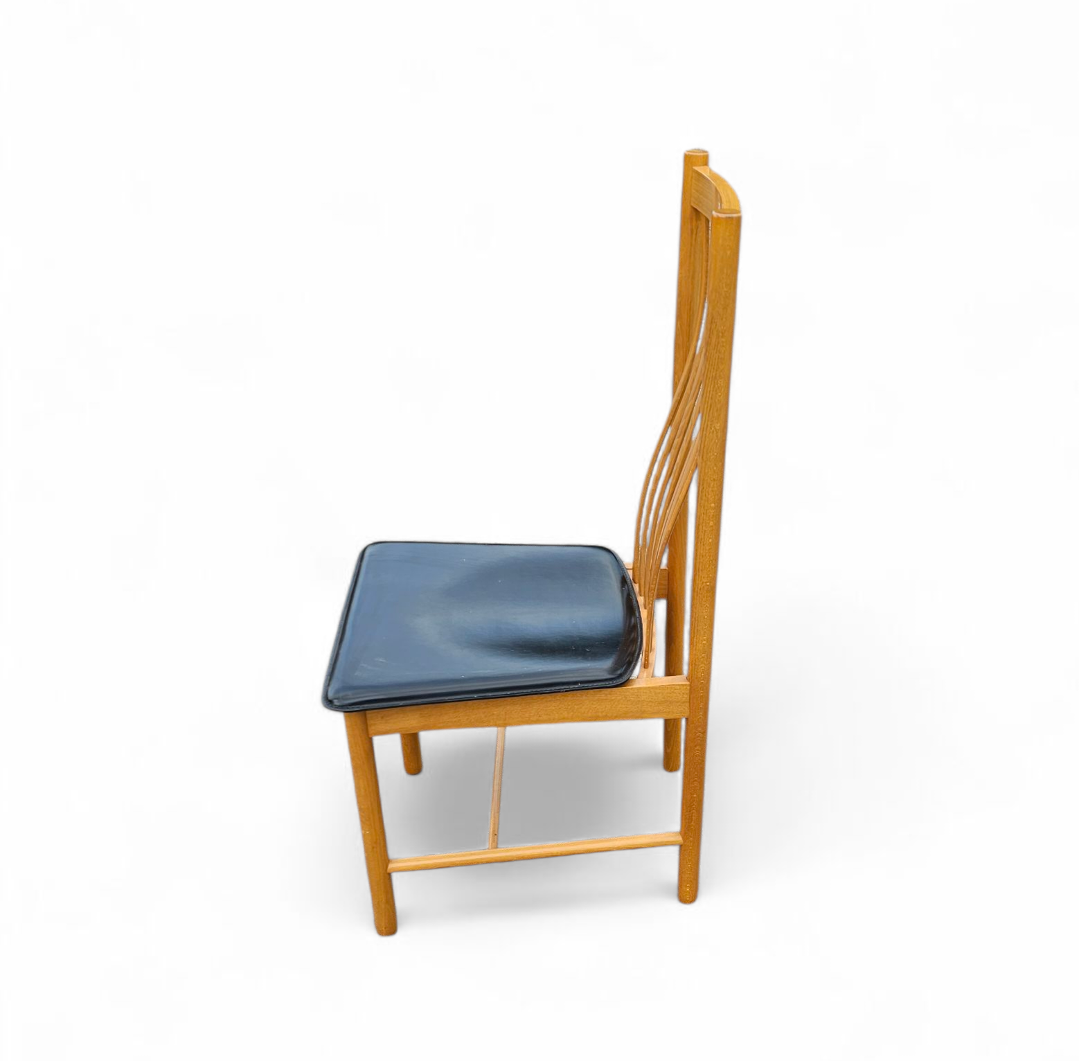 4 x  Bros Nova chairs / leather seats