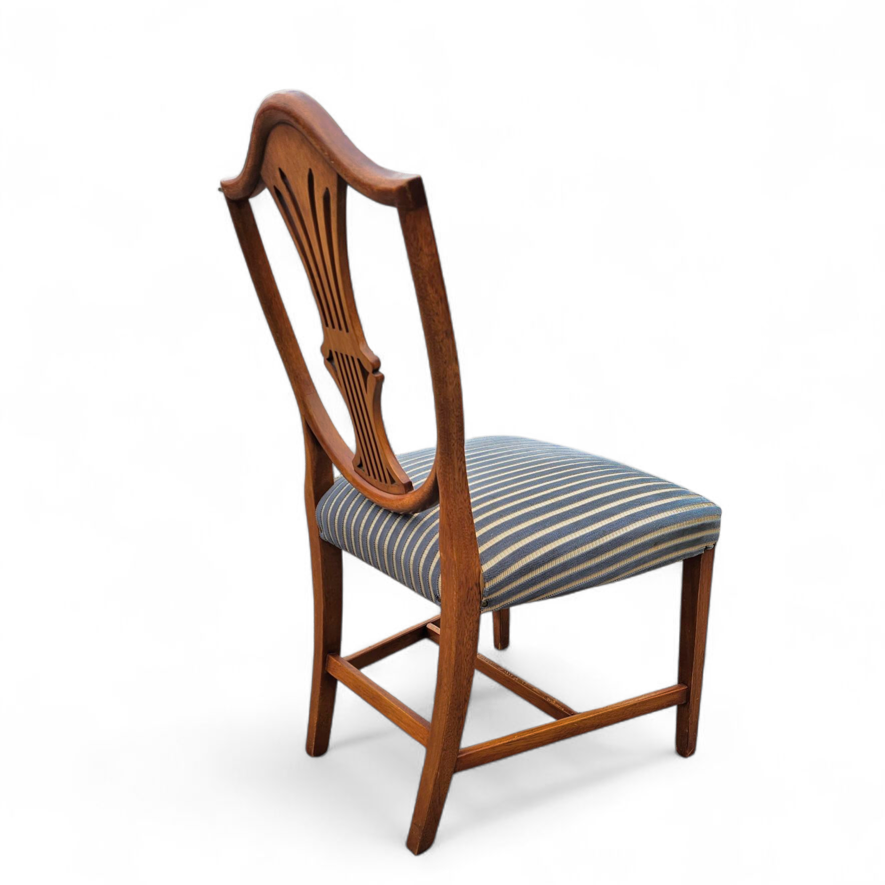 6 x English mahogany Hepplewhite chairs / 1920s