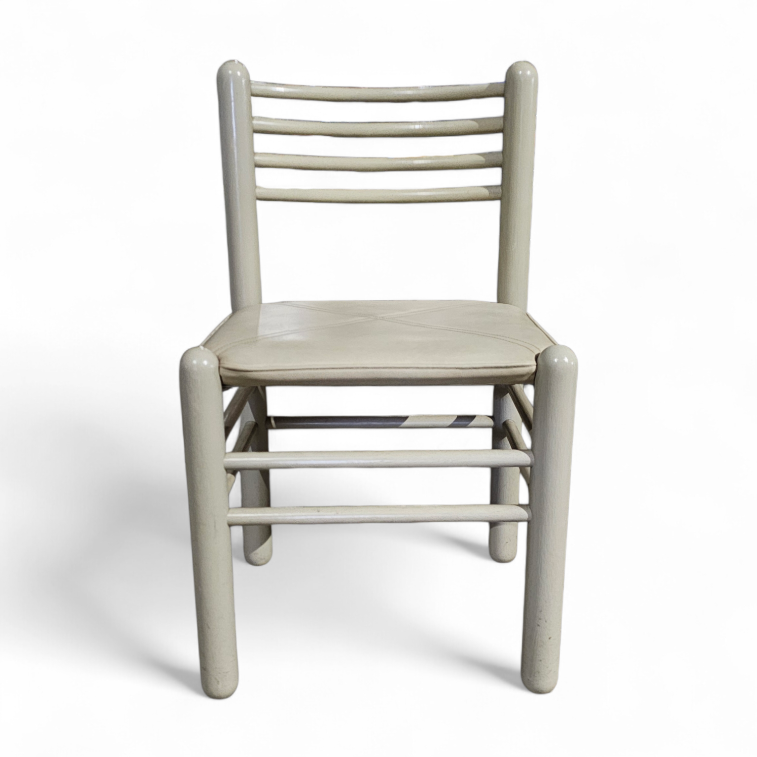 5 x dining chair / light grey wooden frame / leather seat / Germany 1970s / labeled " ideen für kuchen - innenarchitektur "