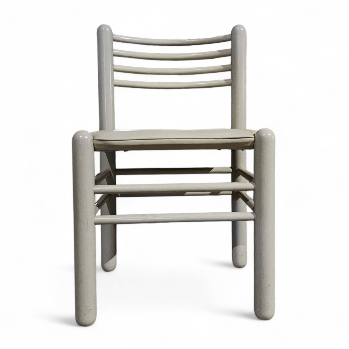 5 x dining chair / light grey wooden frame / leather seat / Germany 1970s / labeled " ideen für kuchen - innenarchitektur "