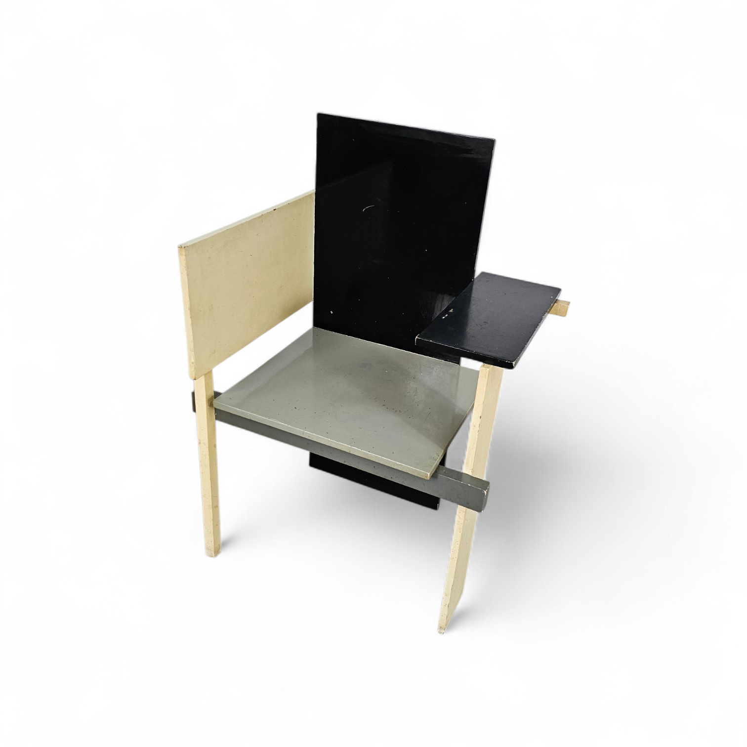 Old Berlin chair / Berlijnse Stoel / Gerrit Rietveld / Signs of repair