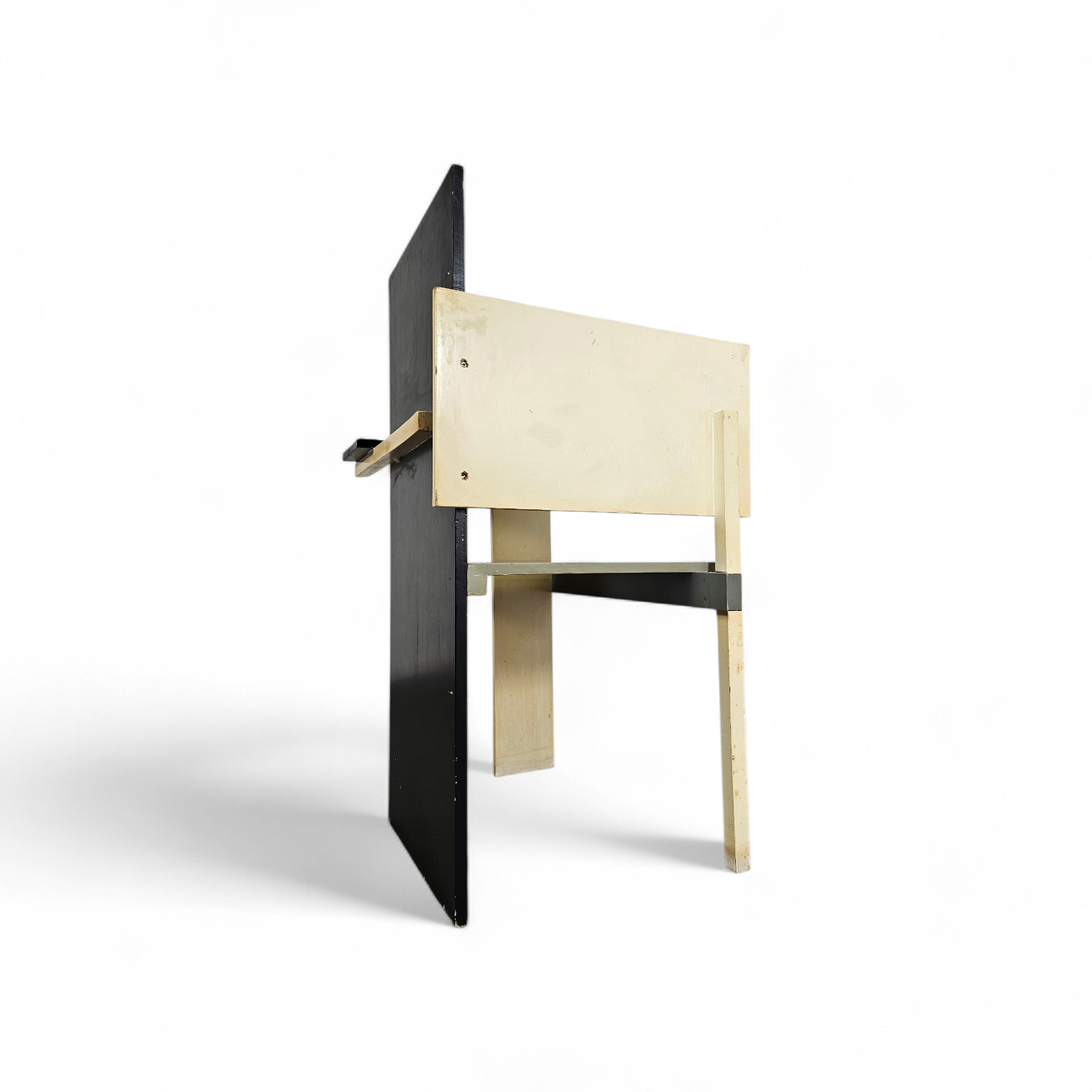 Old Berlin chair / Berlijnse Stoel / Gerrit Rietveld / Signs of repair