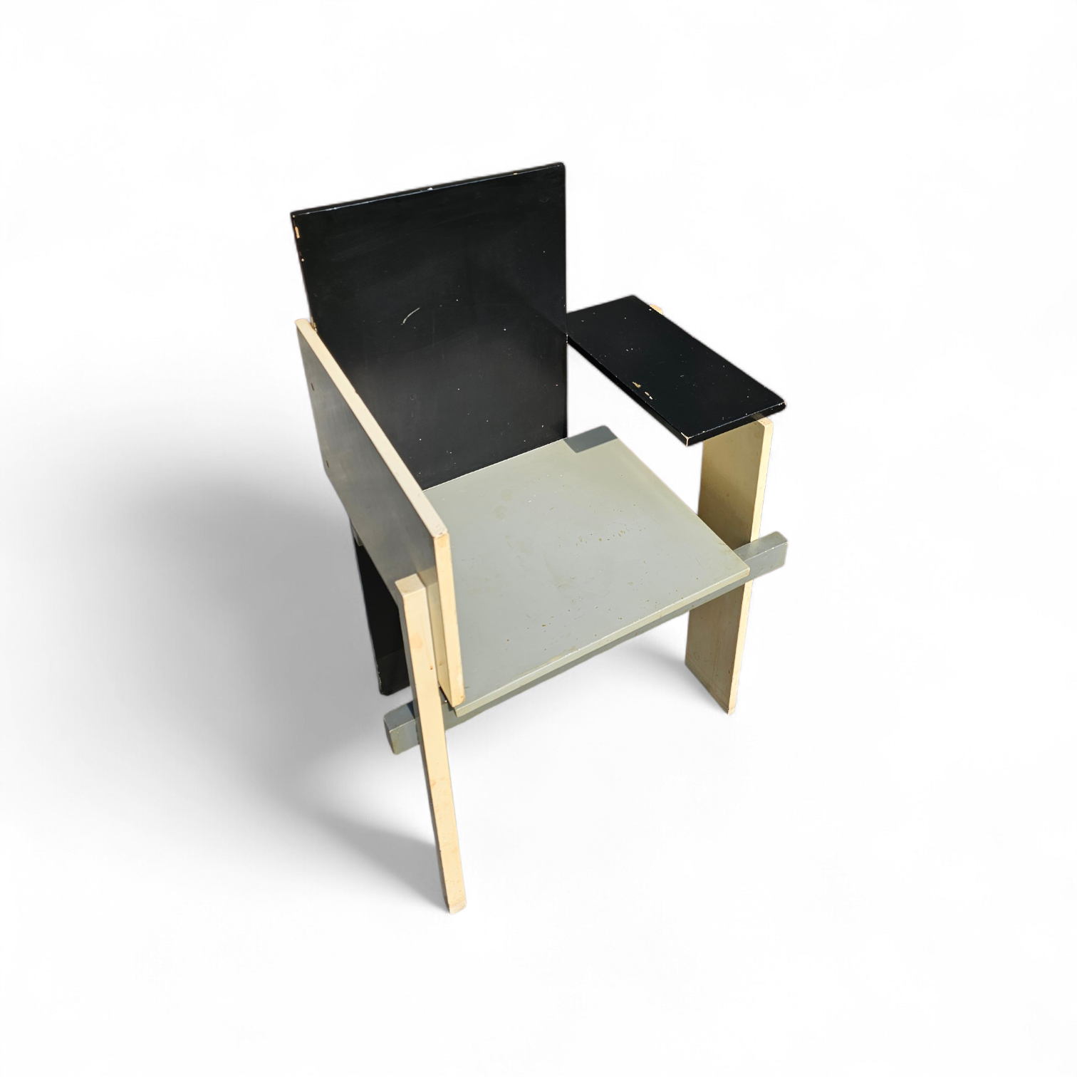 Old Berlin chair / Berlijnse Stoel / Gerrit Rietveld / Signs of repair