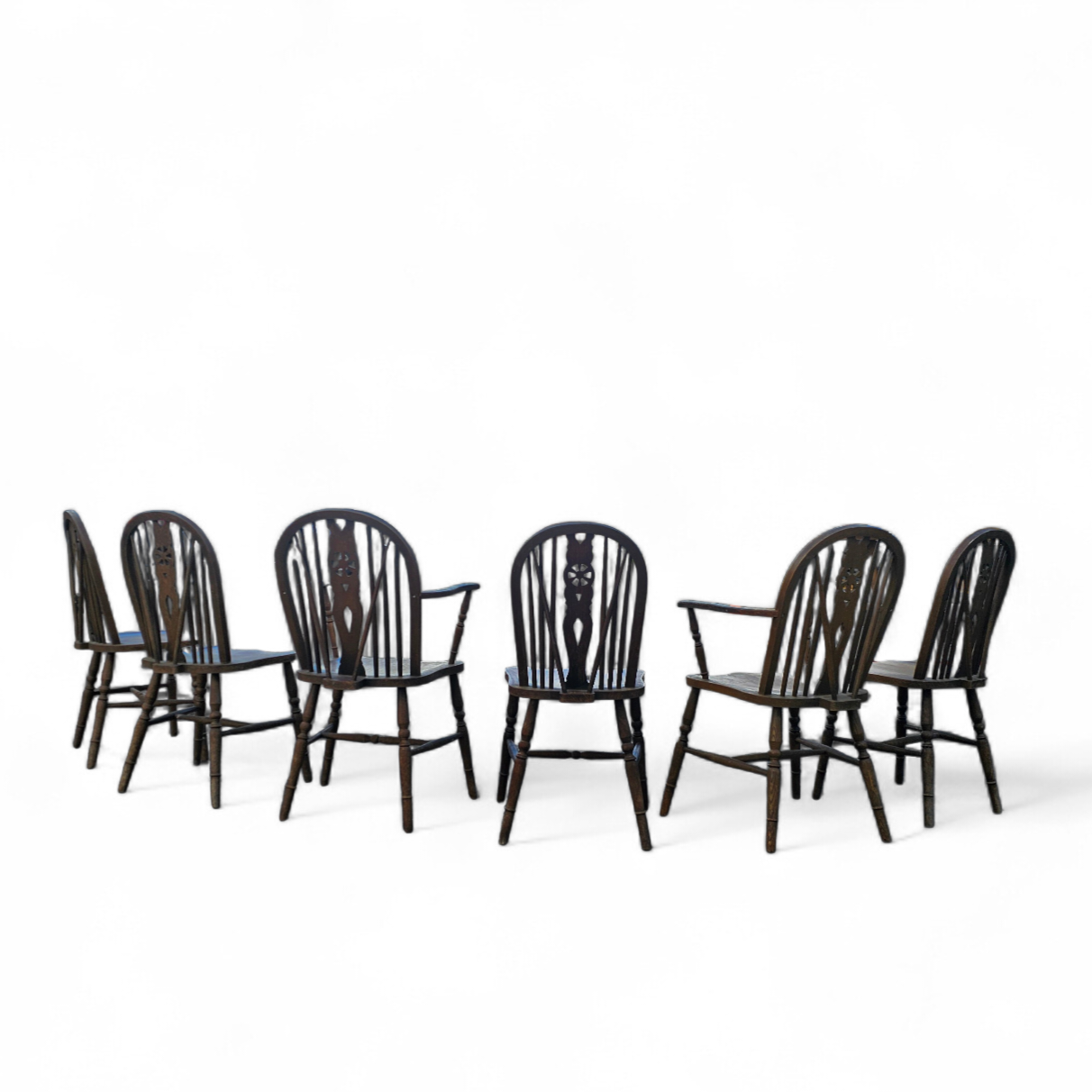 A bit wearthered windsor wheelback dining set (7) by the Oirschotse meubelindustrie 1950s