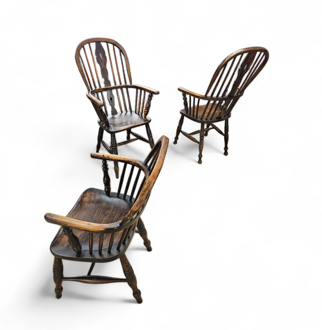 4 x Antique Windsor 2 Low / 2 high Spindle Back Arm Chair In Elm Wood / 19th Century
