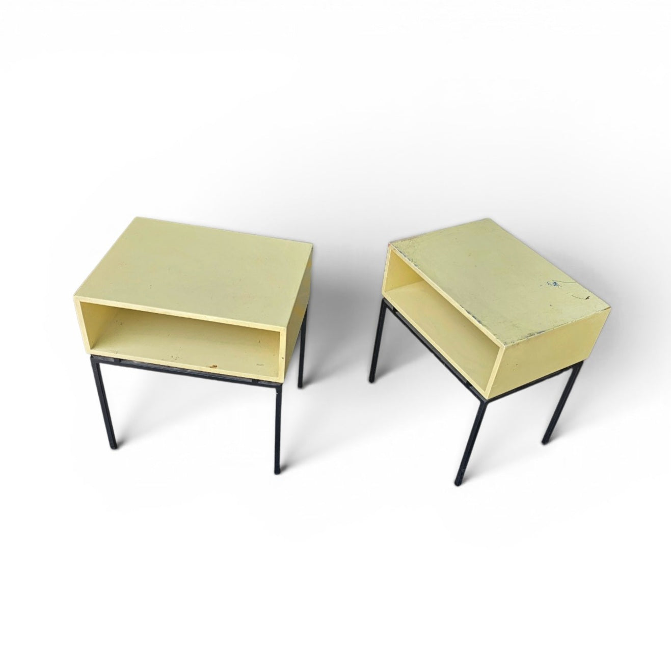 2 x nightstand / matching chair by Kuperus / model Horatio /  1960s