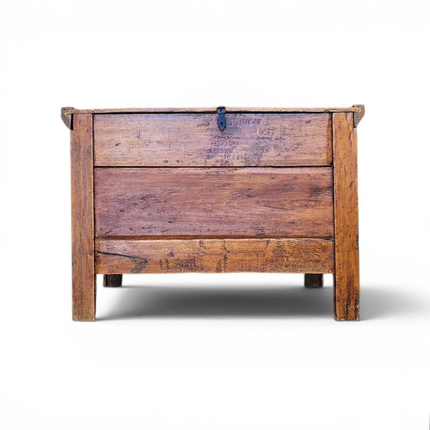 Old blanket chest / storage thrunk / pine wood