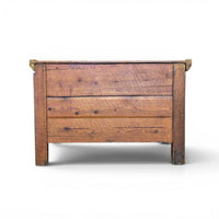Old blanket chest / storage thrunk / pine wood