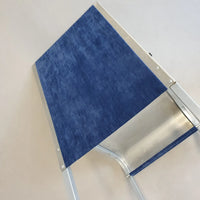 Set van 5 vintage gebogen aluminium eetkamerstoelen met 5 blauwe / 5 groene hoezen. Zeer goede staat / België 1980
