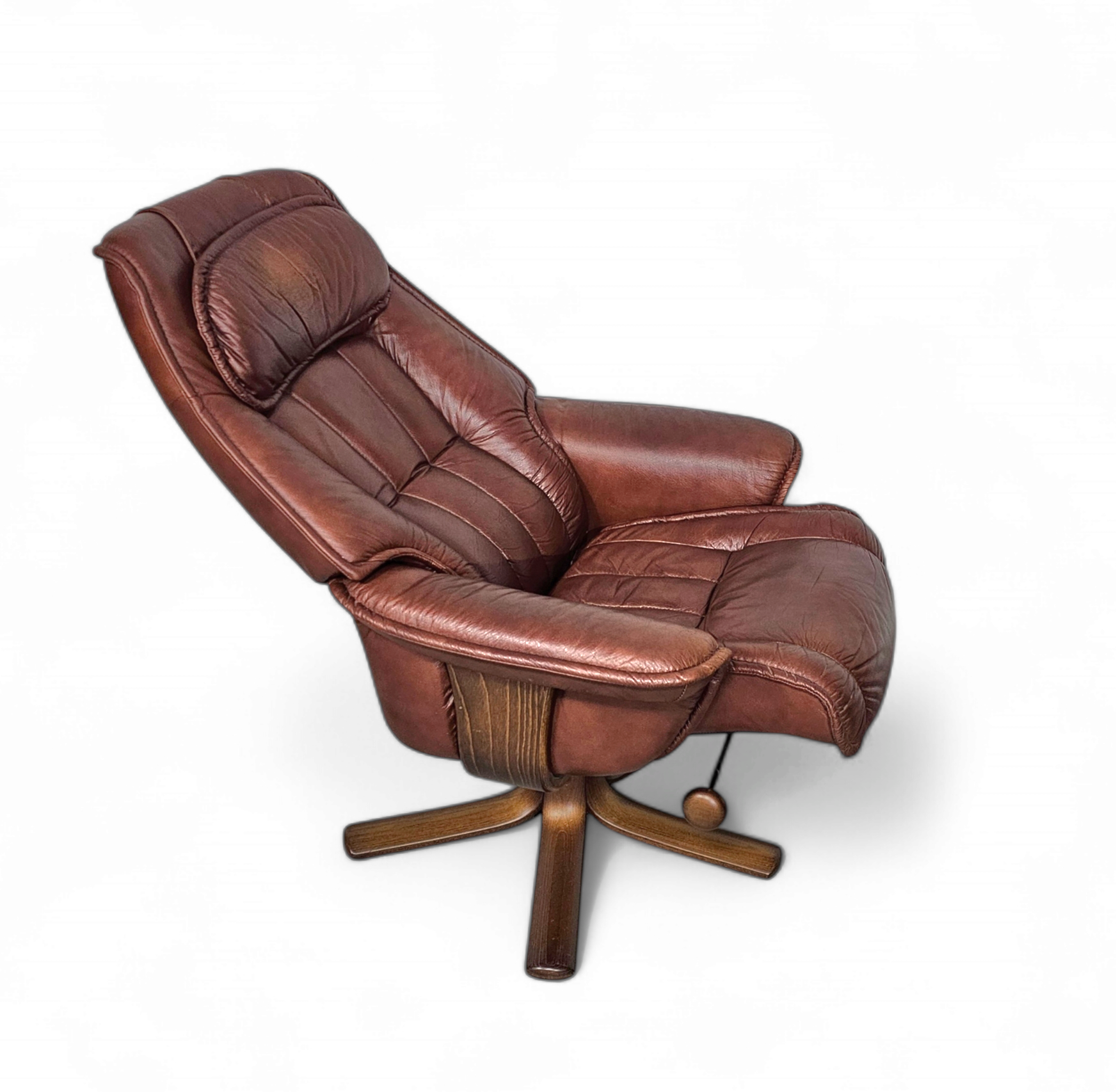Relax / lounge chair / ottoman / Hjellegjerde Møbel / Sweden Recliner + footstool 1980s