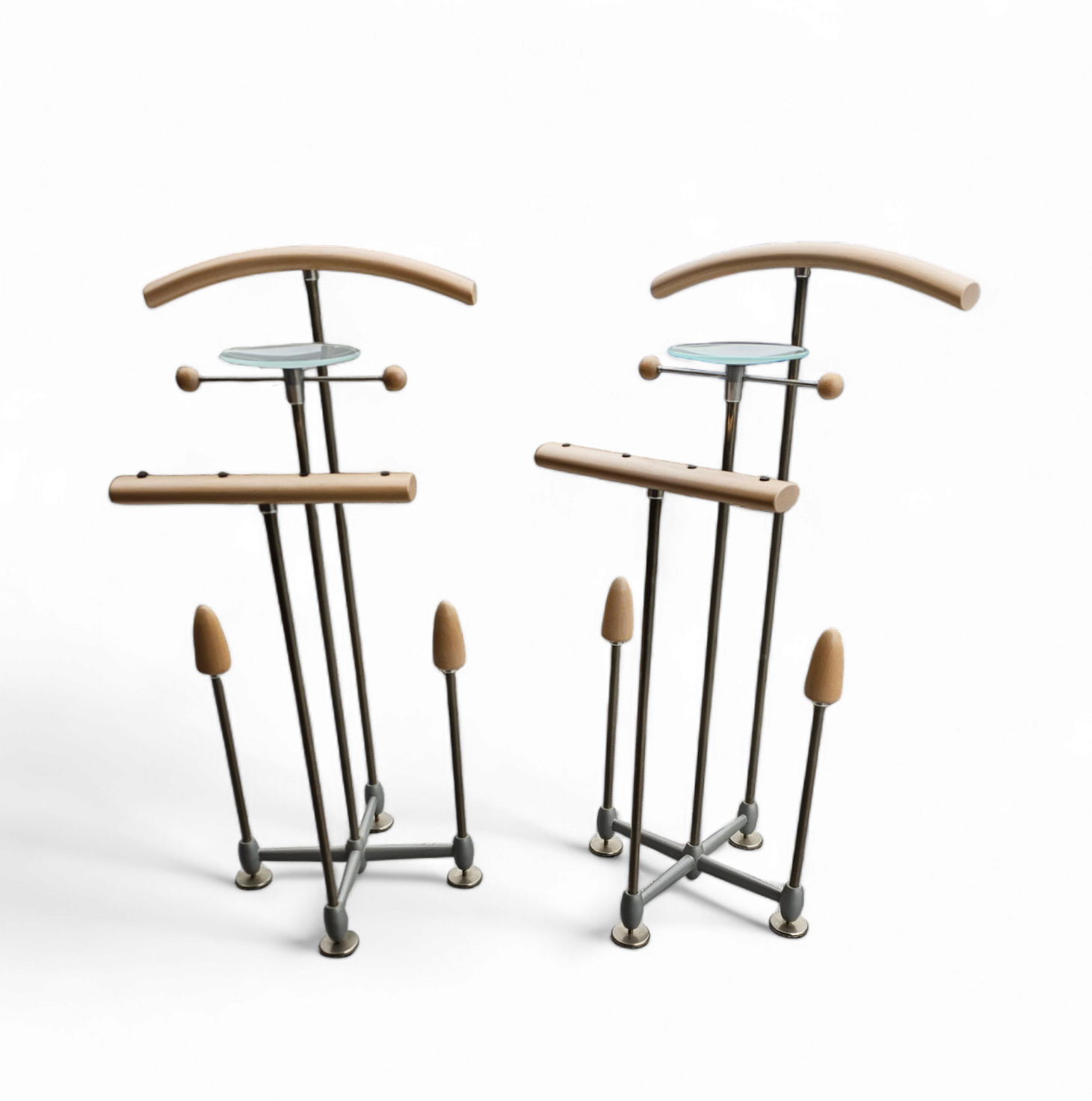 Vintage design Auronde dressboy or butler stand by Frans de la Haye for Auping