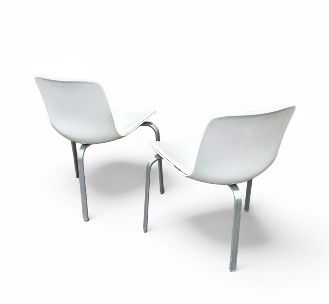 Set / Poul Kjaerholm for Fritz Hansen / PK8 / Chairs 2012
