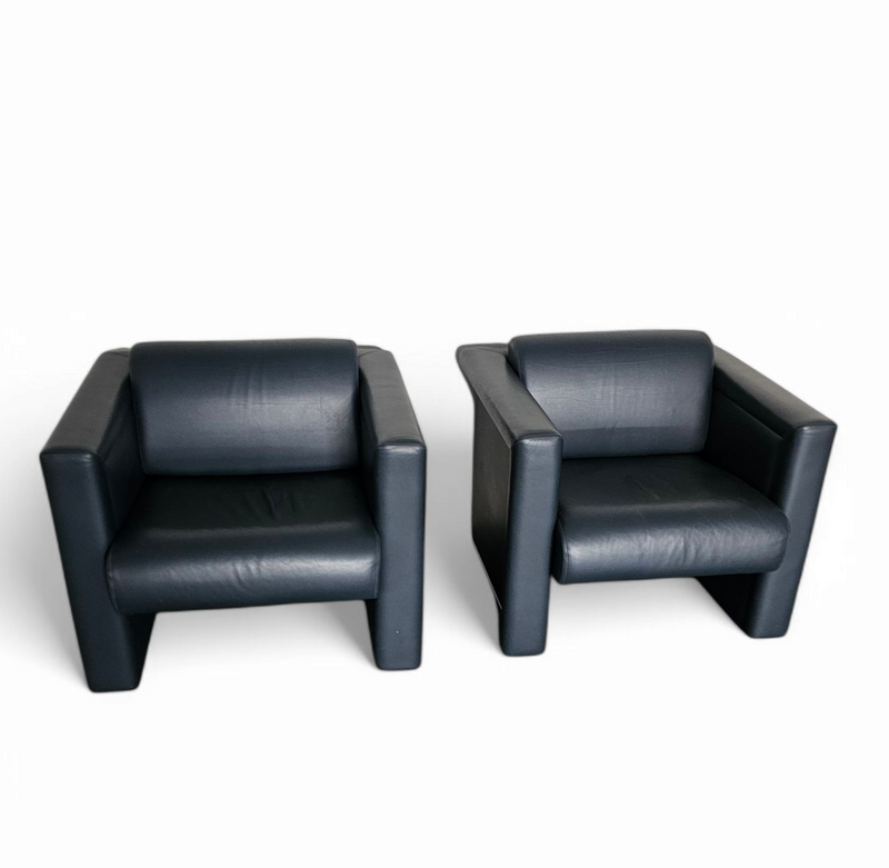 Pair / Trix and Robert Haussmann / Leather Chairs by Knoll