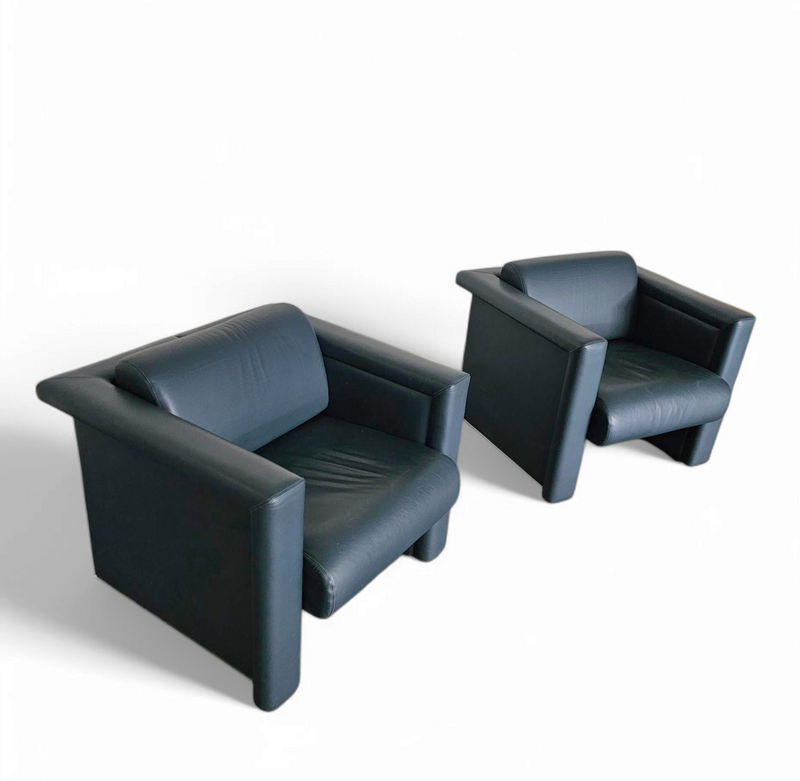 Pair / Trix and Robert Haussmann / Leather Chairs by Knoll