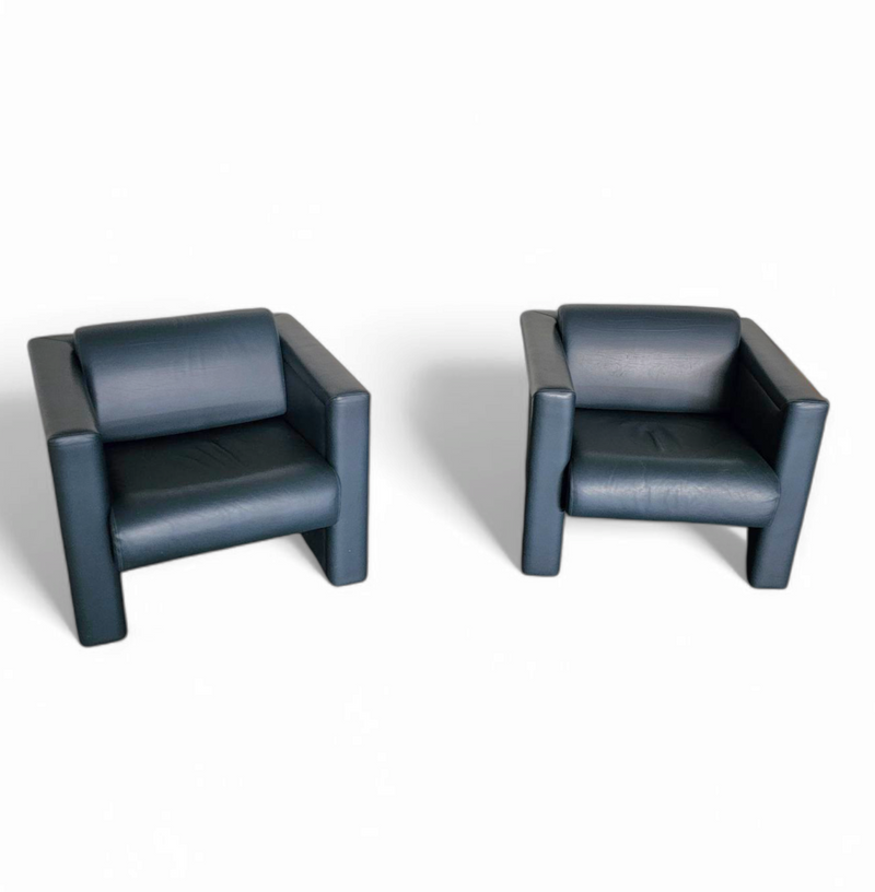 Pair / Trix and Robert Haussmann / Leather Chairs by Knoll