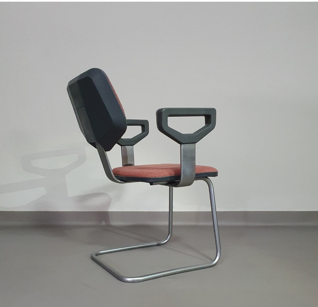 2 x very rare Nimbus 2103 Gispen chair / Circle software group 1983 / Peter de Boer