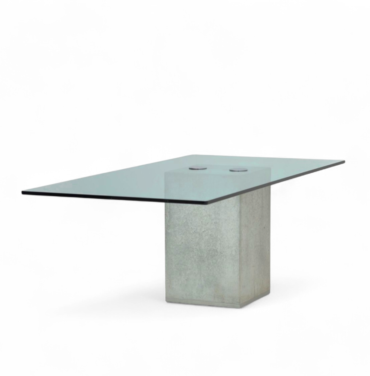 Sapo dining table by Sergio and Giorgo Saporiti
Beton Brut / Minimalist dining table
