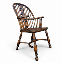 9 x RAC / Royal Antique Collection / Oak wheelback Windsor armchairs / 1980s