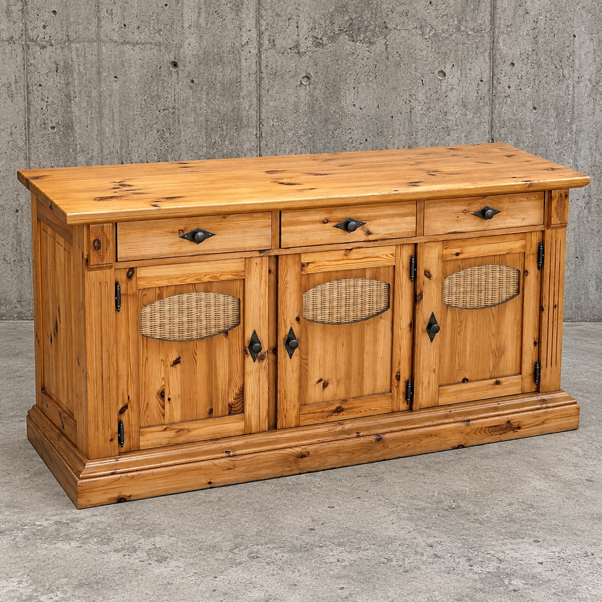 Classic pine / Meidenkast also known as a Vertiko / sideboard