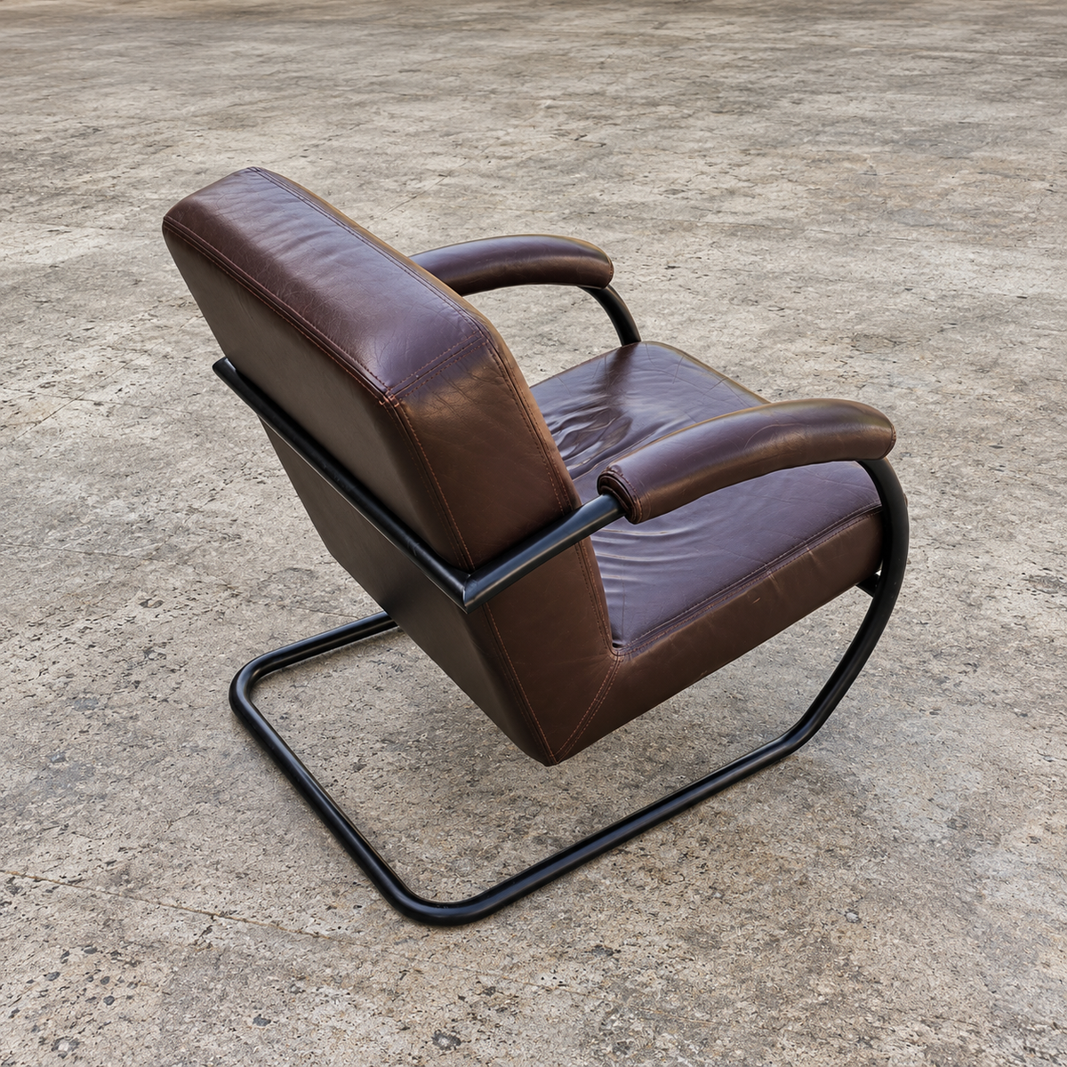 2 X dark brown / bordeaux red / weighty leather club chairs / 1980s