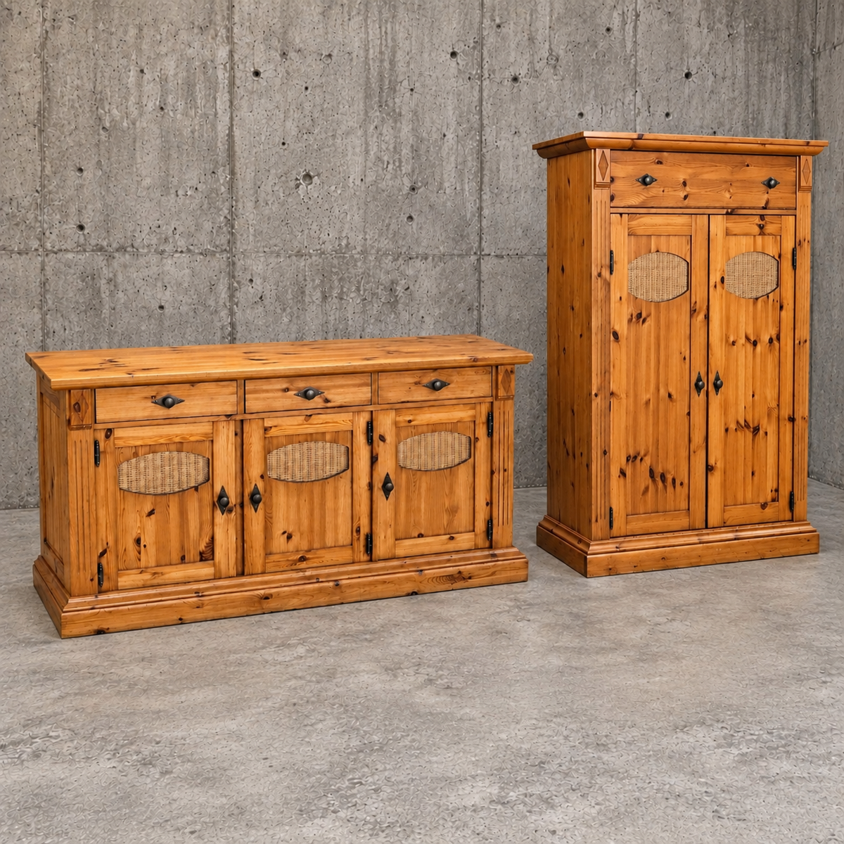 Classic pine / Meidenkast also known as a Vertiko / sideboard
