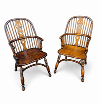 9 x RAC / Royal Antique Collection / Oak wheelback Windsor armchairs / 1980s